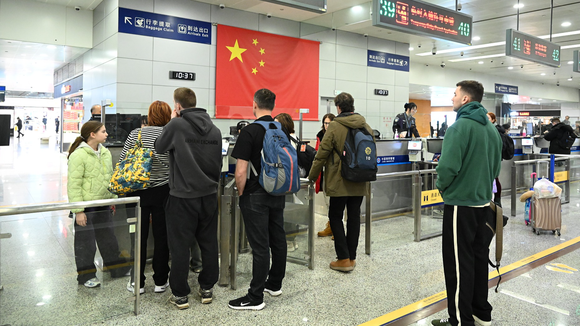 China: Daily inbound, outbound trips in New Year holiday to exceed 2m