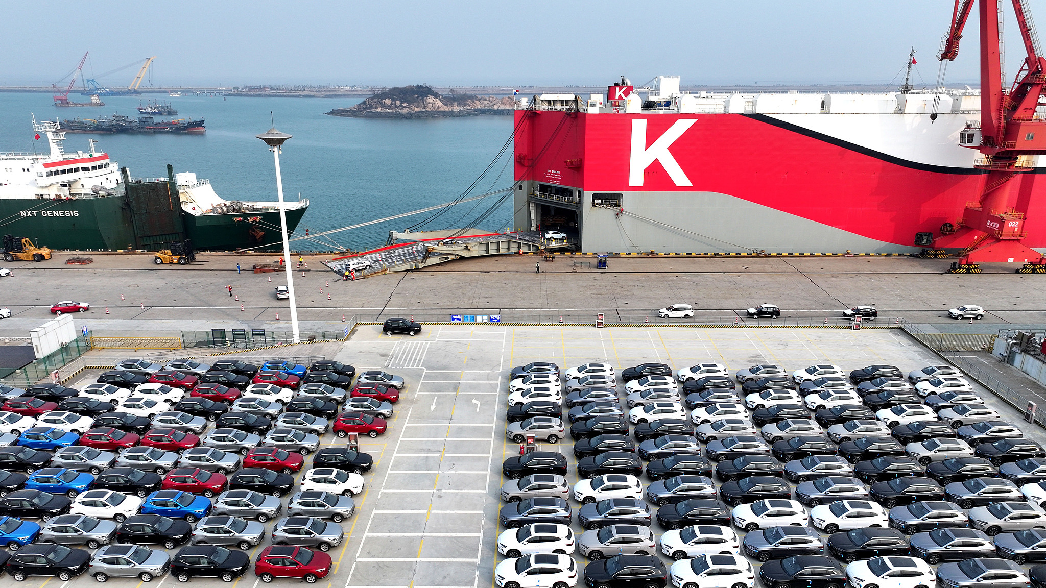 A view of the vehicles for export to the Middle Eastern countries at Lianyungang Port in Lianyungang City, east China's Jiangsu Province, December 13, 2024. /CFP