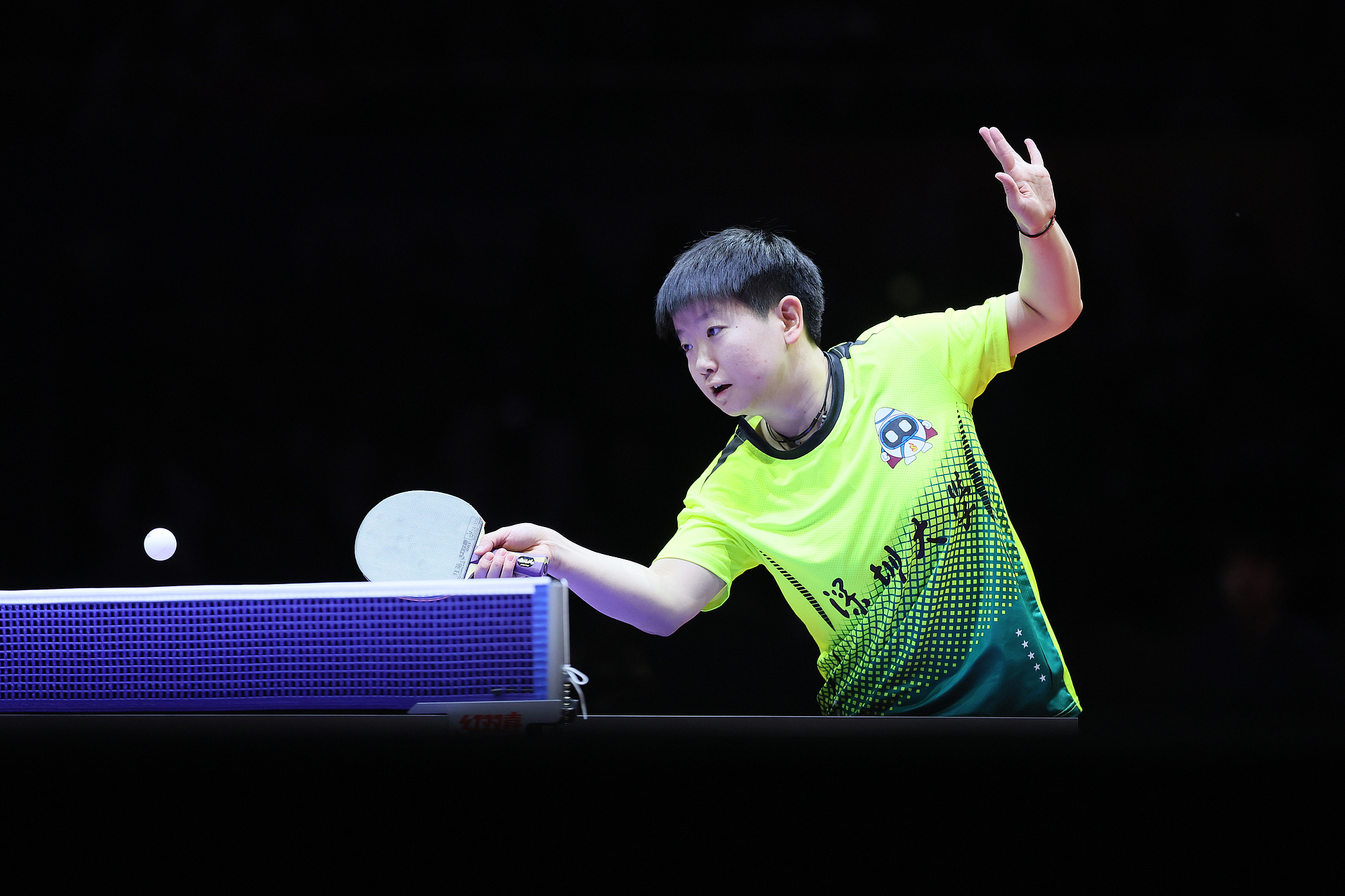 Sun Yingsha of Shenzhen University hits a shot against Liu Weishan of Shanghai Longteng in their singles match in the Chinese Table Tennis Super League women's team semifinals in east China's Shanghai Municipality, December 30, 2024. /CFP