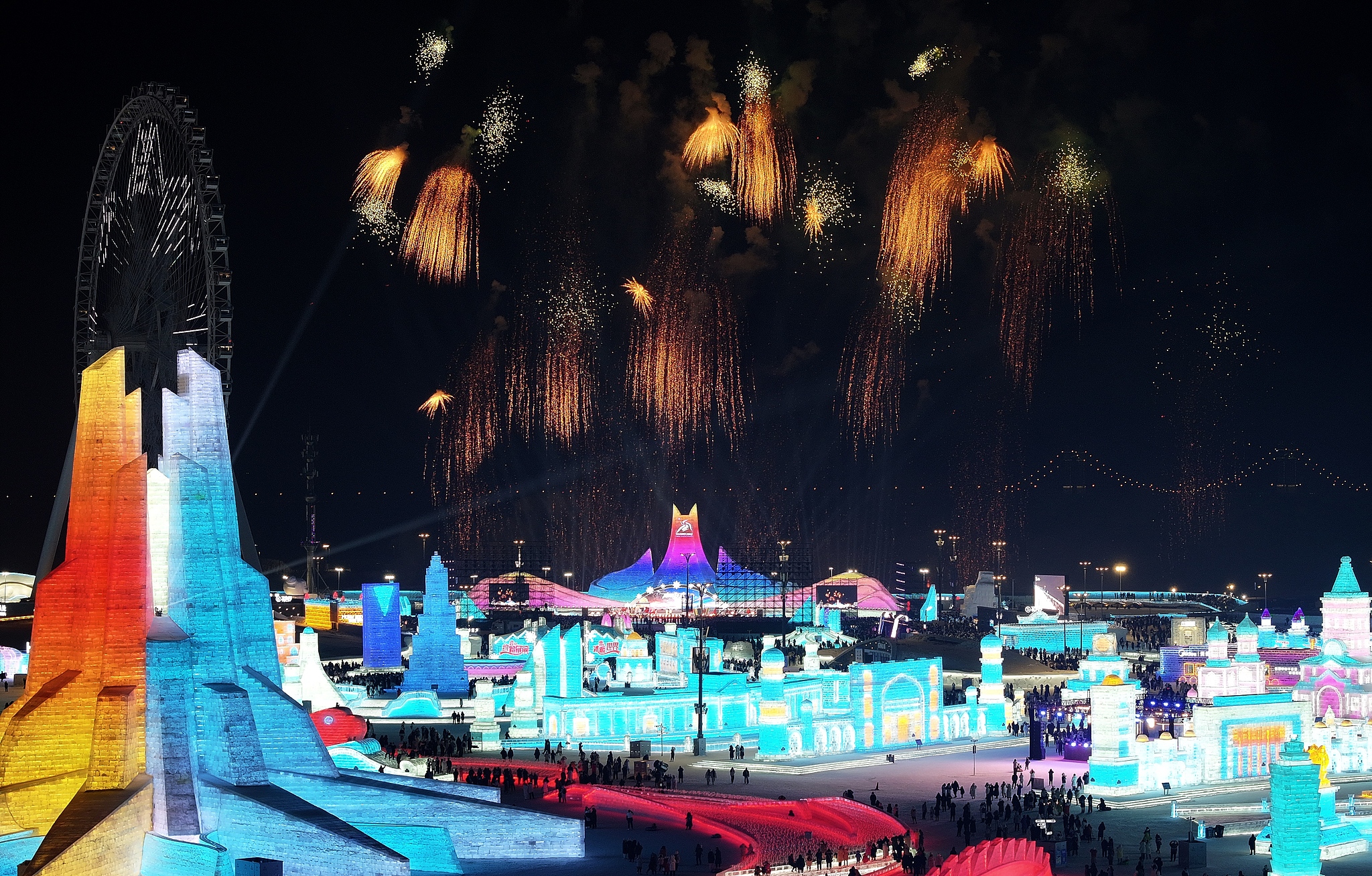 A firework show is held at Harbin Ice and Snow World in Heilongjiang Province to welcome the New Year on December 31, 2024. /CFP