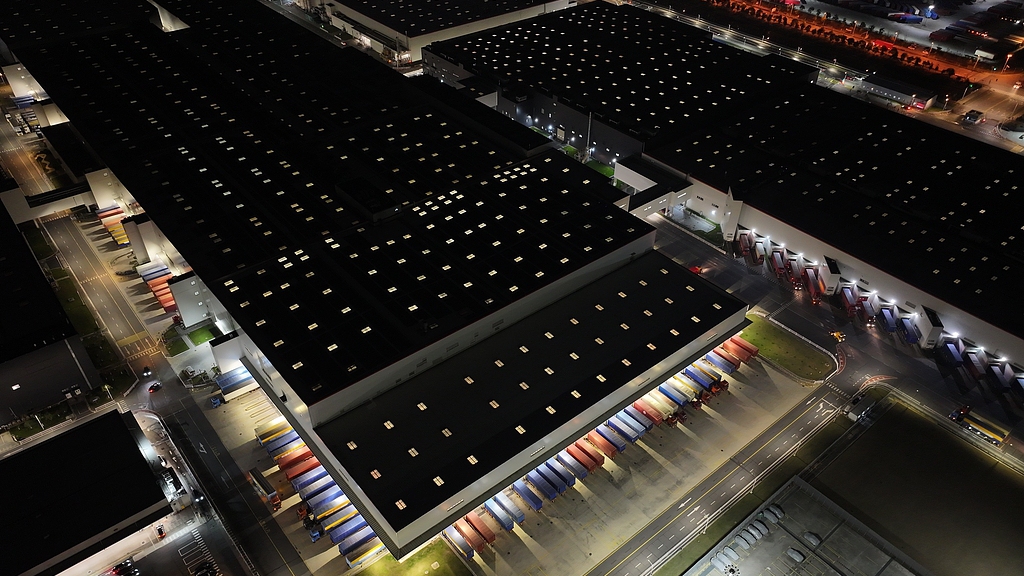 A night view of Tesla's energy storage Megafactory in Shanghai, December 17, 2024. /CFP