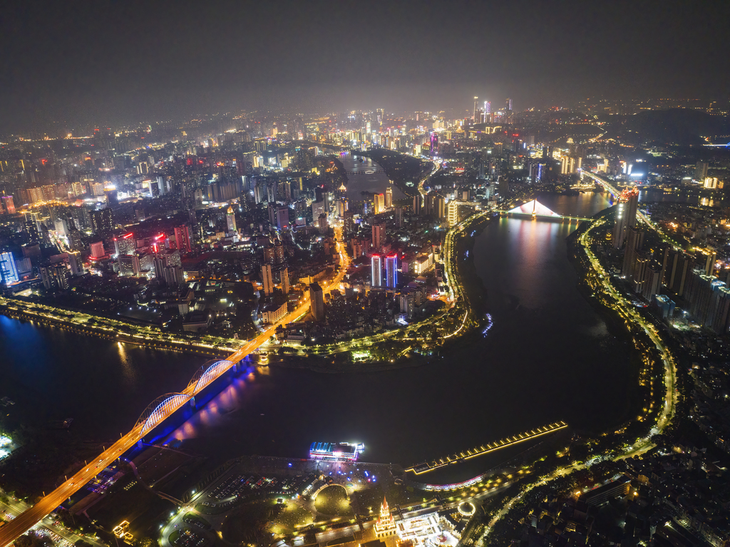 The Yongjiang River is seen from above at night in Nanning, Guangxi on May 20, 2023. /CFP