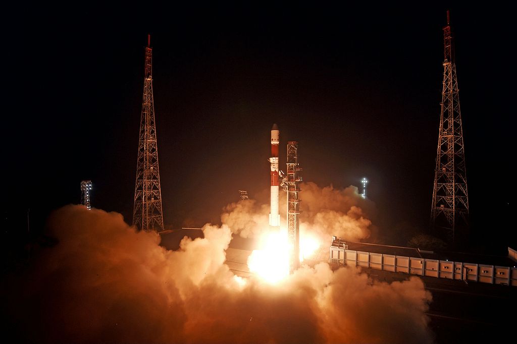 The ISRO PSLV-C60 rocket is launched from the Sriharikota Space Center, carrying two SpaDeX satellites, Sriharikota, India, December 30, 2024. /CFP