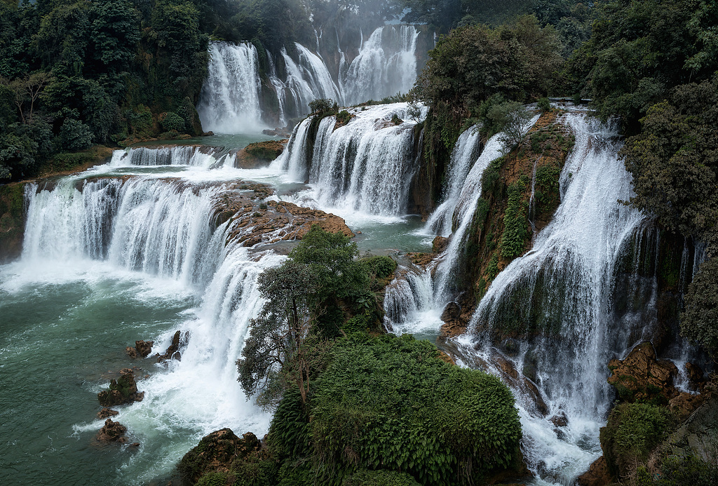 Foto menunjukkan Air Terjun Detian di Daerah Otonomi Guangxi Zhuang, 9 Desember 2024. /CFP