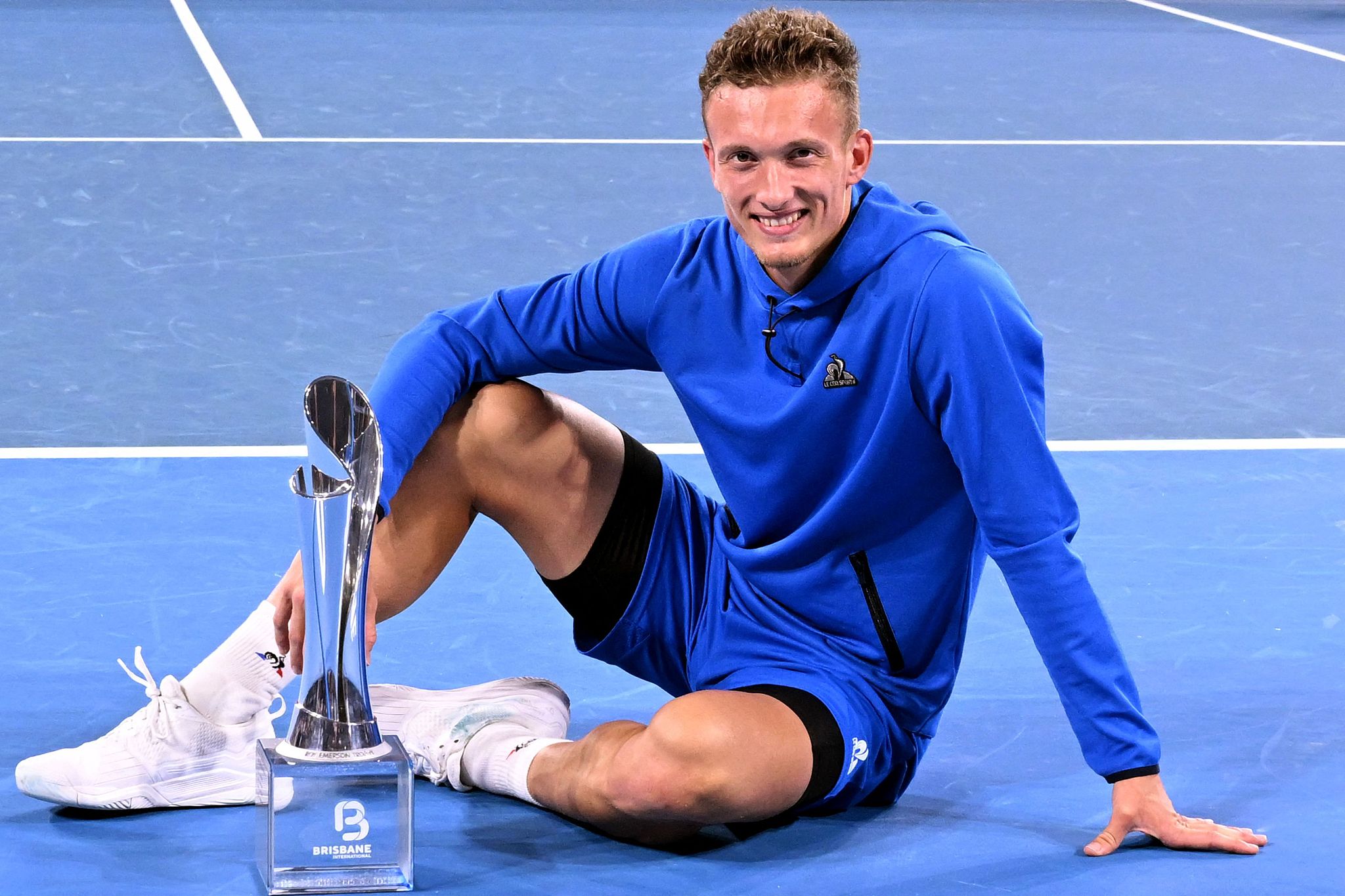 Jiri Lehecka of the Czech Republic celebrates winning the men's singles title at the Brisbane International in Brisbane, Australia, January 5, 2025. /CFP