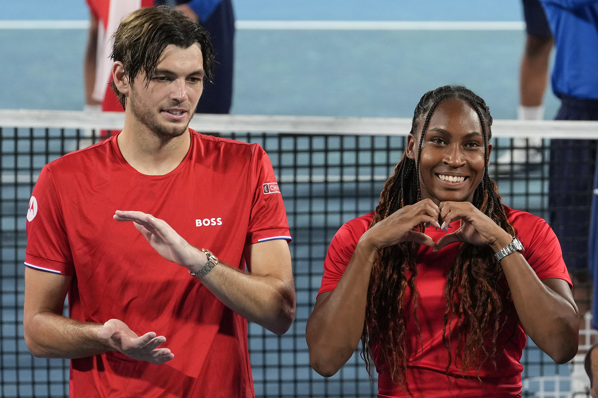 Taylor Fritz (L) and Coco Gauff of the USA celebrate after defeating Poland to win the United Cup title at the Ken Rosewall Arena in Sydney, Australia, January 5, 2025. /CFP