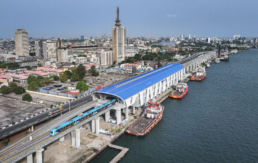 A train on the Lagos Rail Mass Transit (LRMT) Blue Line, which is a flagship project of the China-proposed Belt and Road Initiative, pulling in the Marina Station in Lagos, Nigeria, March 2, 2024. /Xinhua