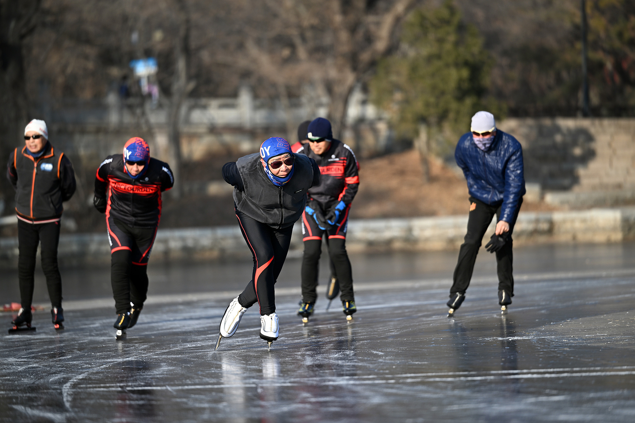 Ice skating enthusiasts at a park in Shenyang, Liaoning Province, China, December 18, 2024. /CFP