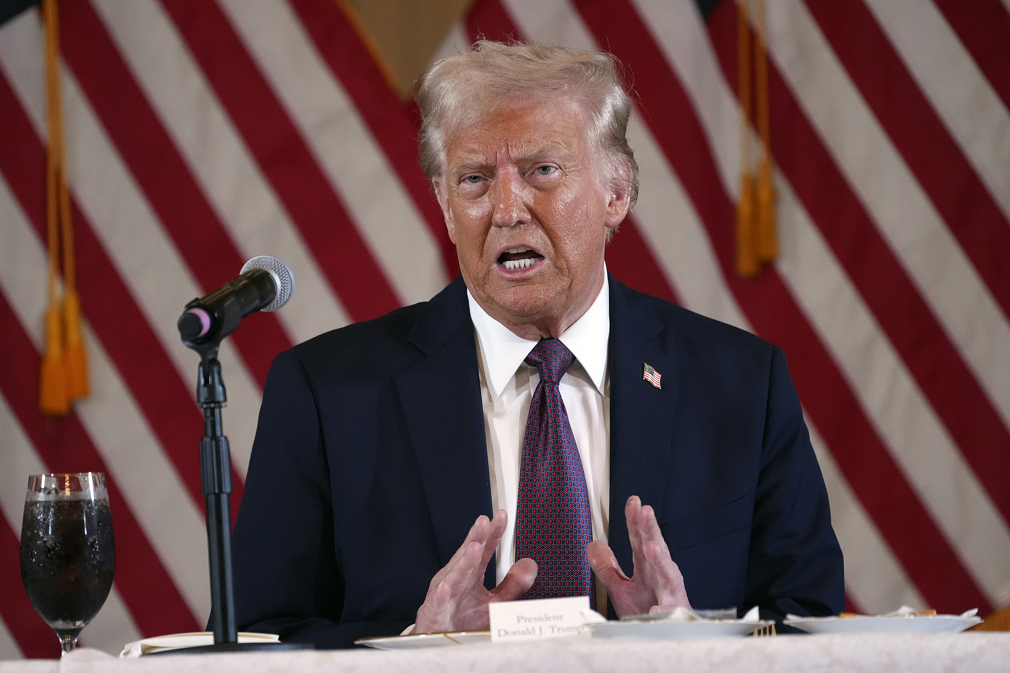 US President-elect Donald Trump speaks during a meeting with Republican governors at Mar-a-Lago, Palm Beach, Florida, United States, January 9, 2025. /CFP