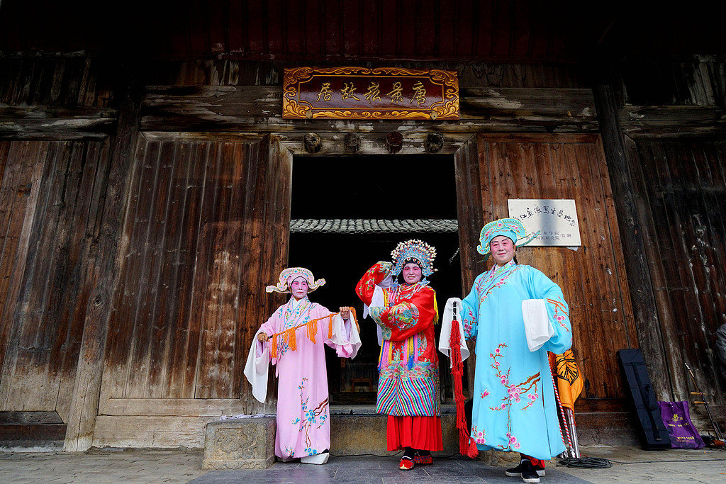 File photo shows Gui Opera acters performing in Guilin, Guangxi, China. /VCG