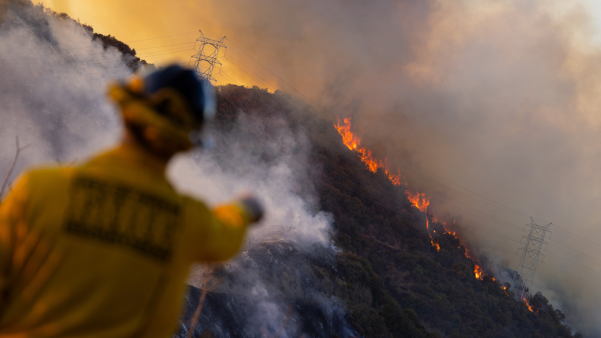 Los Angeles races to contain wildfires before high winds return - CGTN