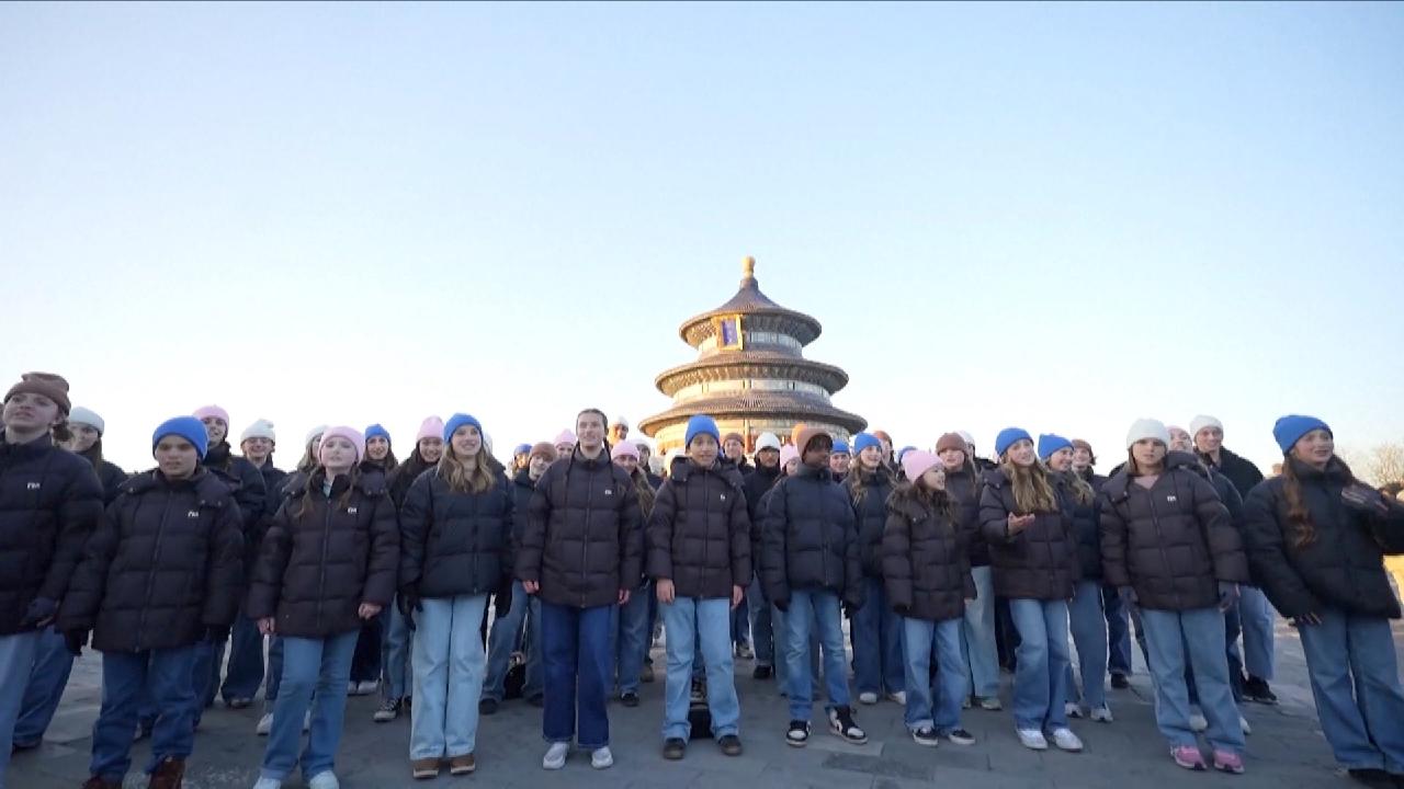 Children's choir from the U.S. performs in Beijing