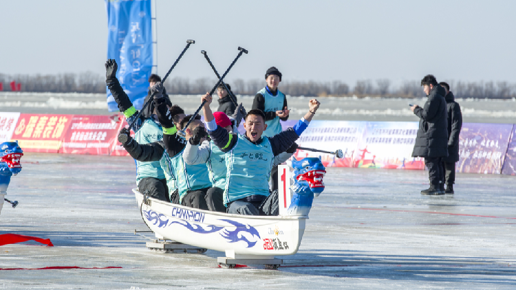 Ice Dragon Boat Race filled with passion in Shenyang