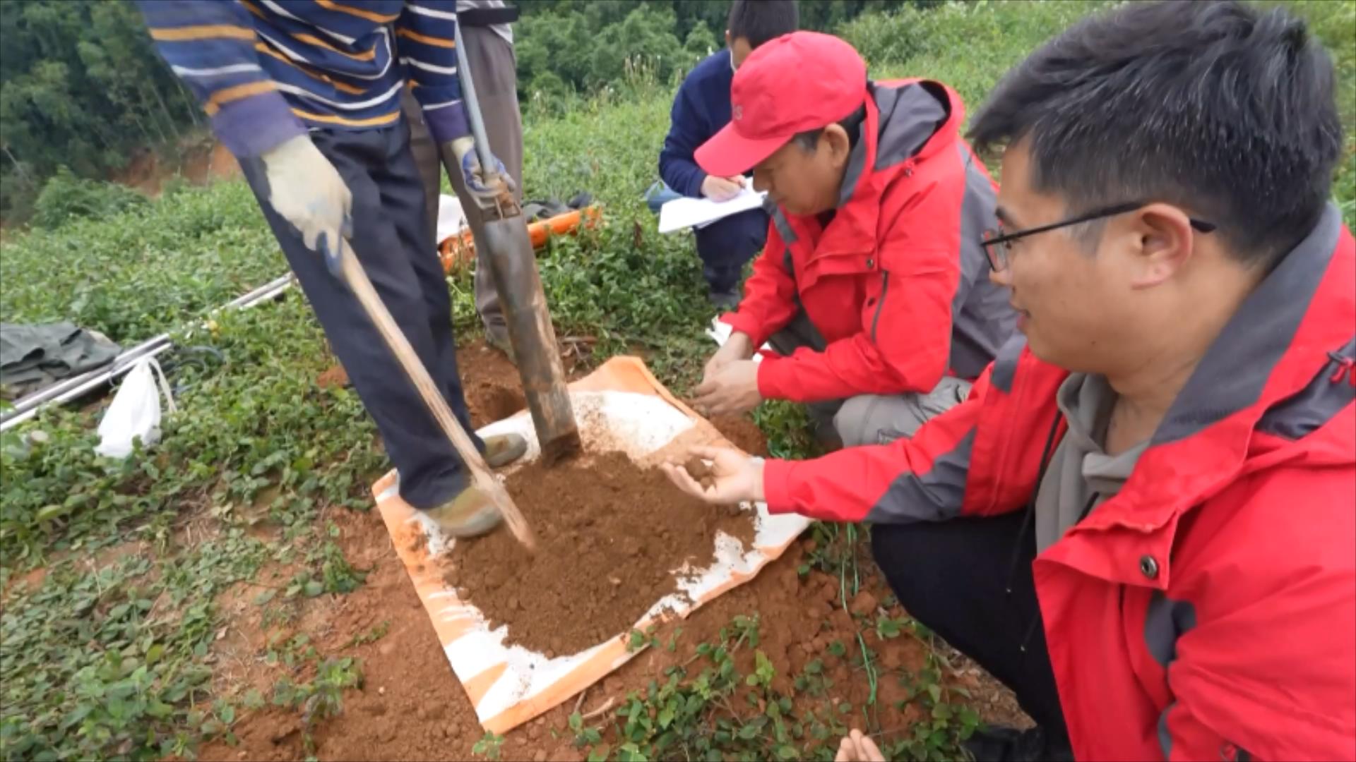 Geologists work at the site of a rare earth deposit, Honghe Hani and Yi Autonomous Prefecture, Yunnan Province, southwest China, January 16, 2025. /CMG