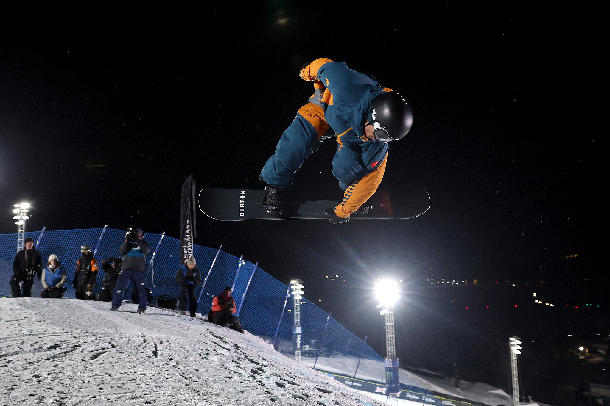 Wang Ziyang of China competes in the men