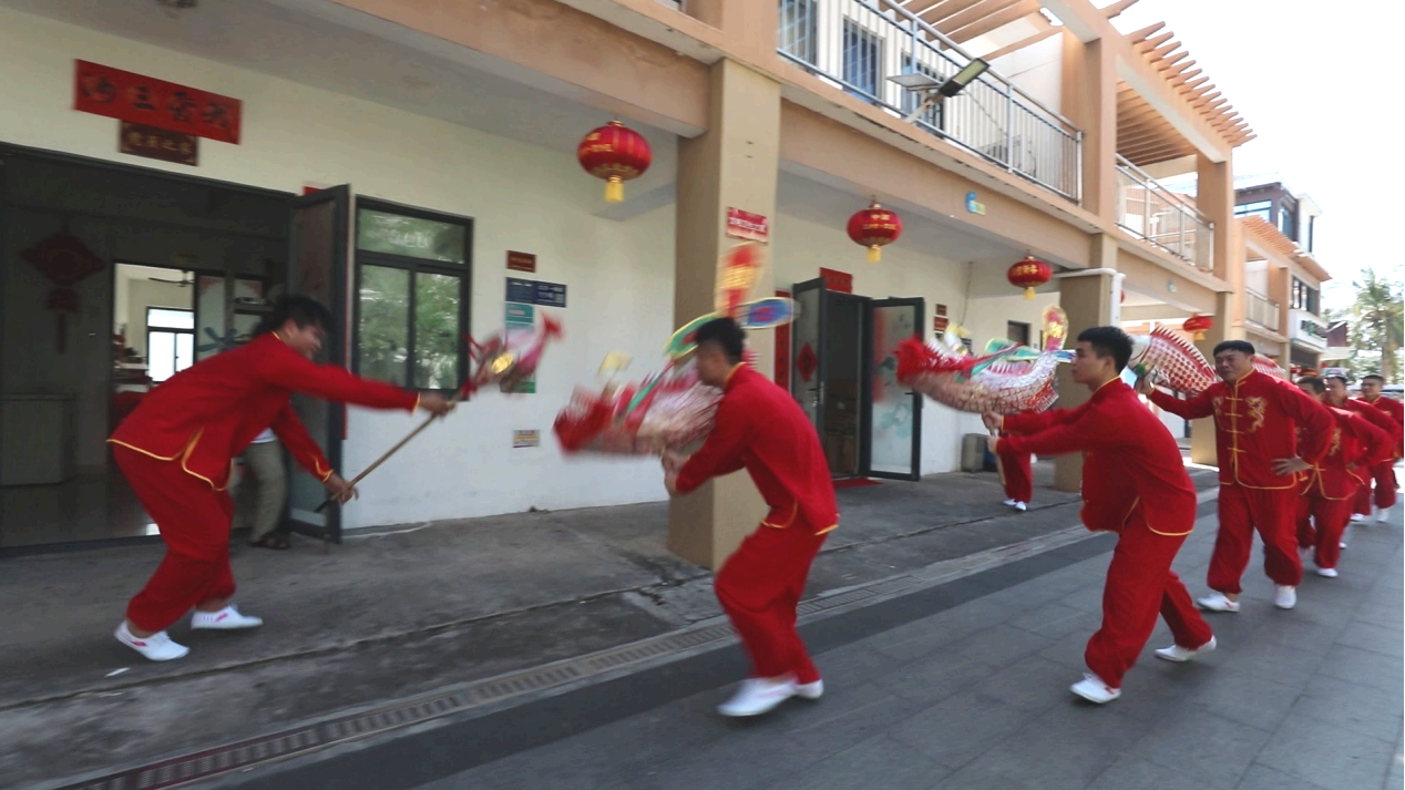 spring festival chinese new year performers