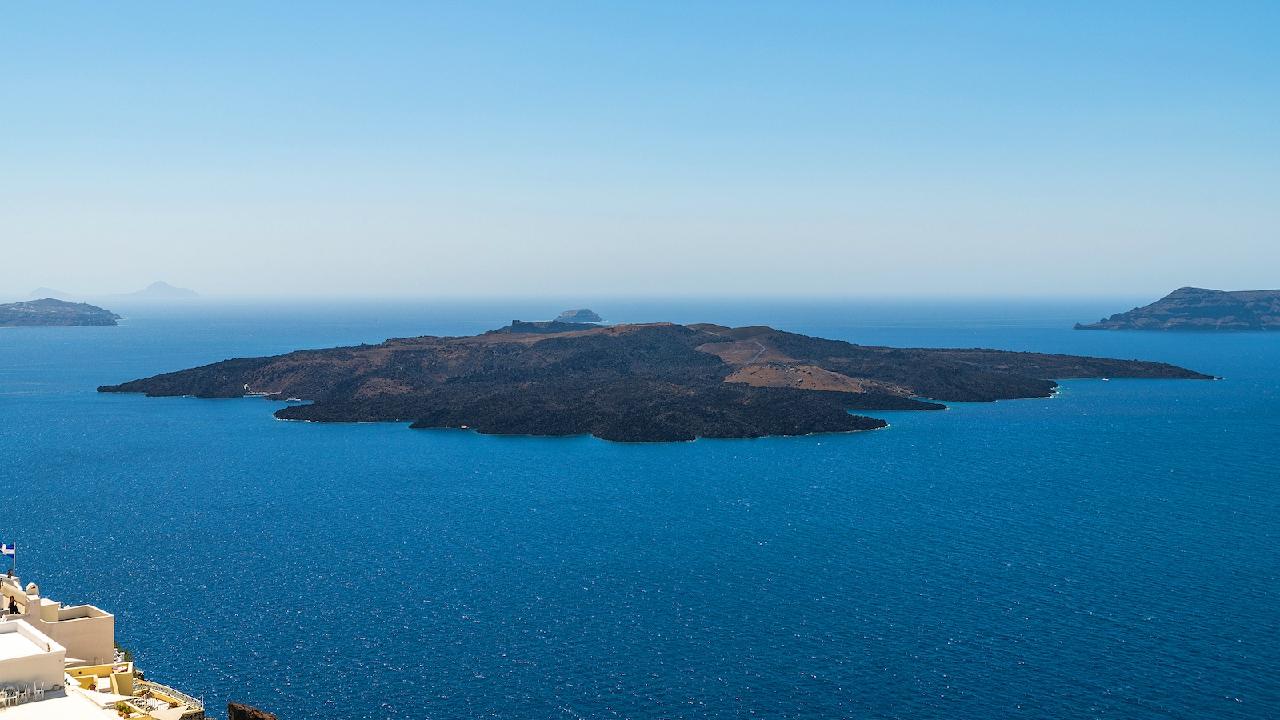 Volcanic activity increases on Greece's Santorini