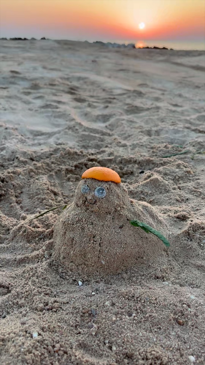 Sand snowman cheers for Harbin 2025 Asian Winter Games