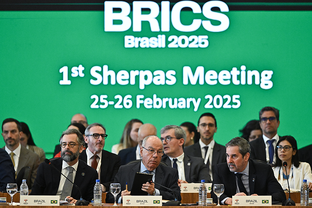 Brazilian Minister of Foreign Affairs Mauro Vieira (C) attends the first BRICS Sherpas Meeting at the Itamaraty Palace, Brasilia, Brazil, 25 February 2025. /VCG