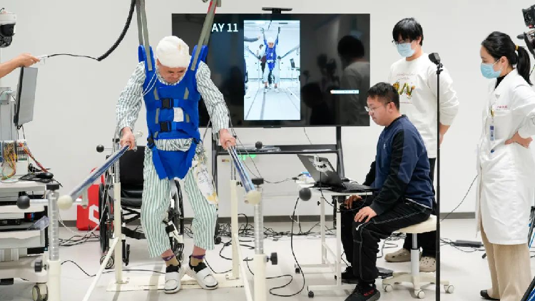 China performs 4th brain-spine interface surgery on paralyzed patients