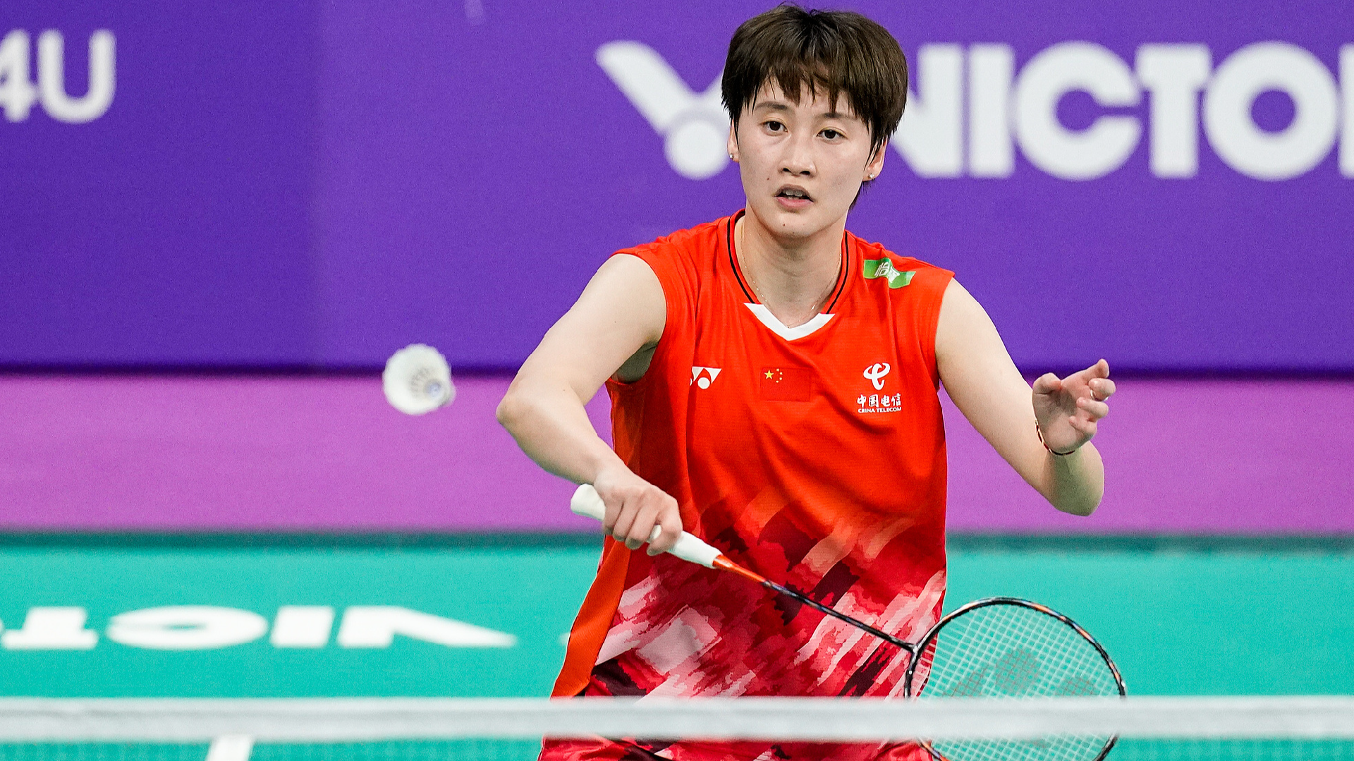 China's Chen battles back to reach badminton Orleans Masters final
