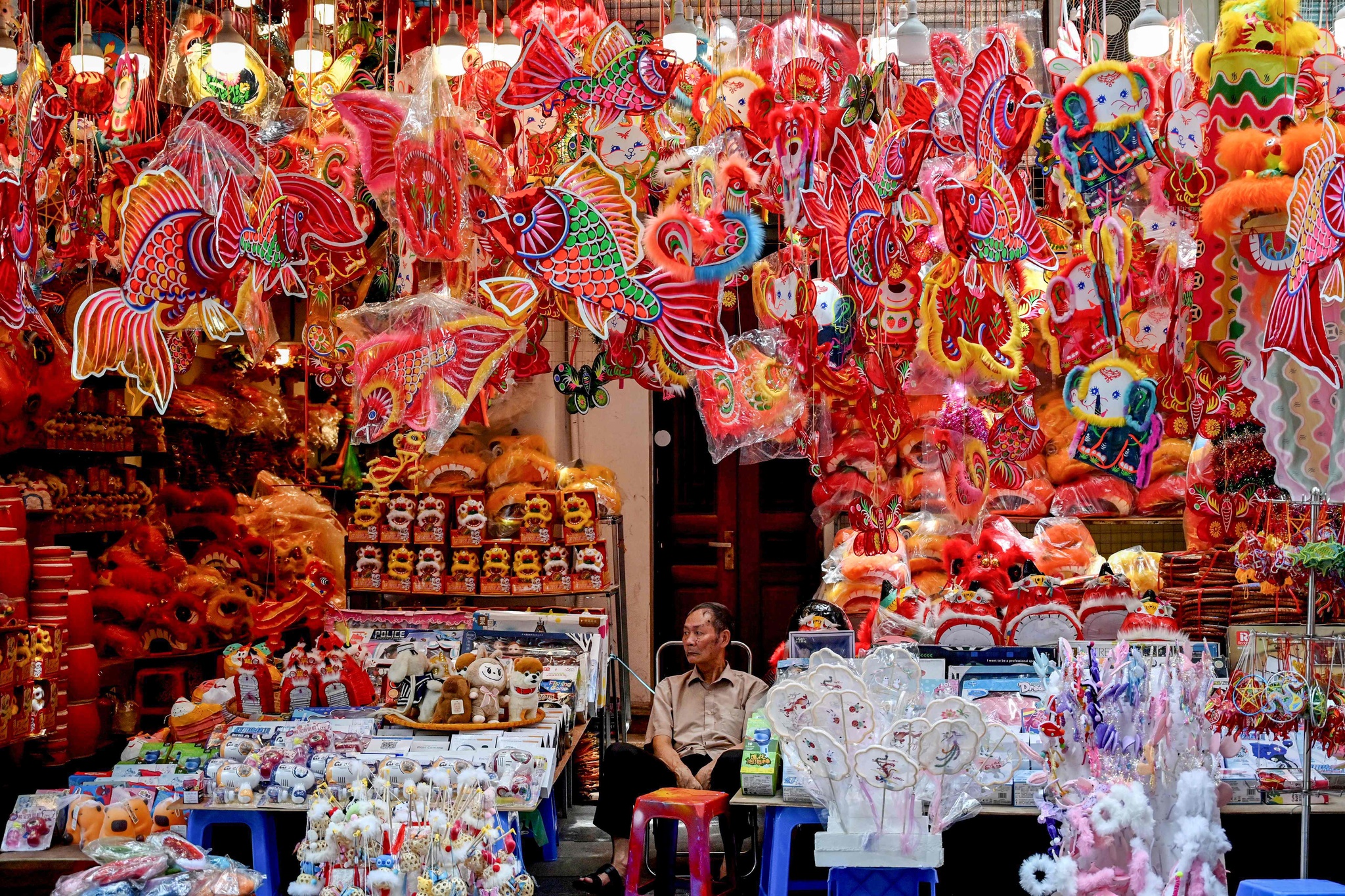 A file photo shows a vendor selling Mid-Autumn Festival decorations at a shop in Hanoi, Vietnam. /VCG