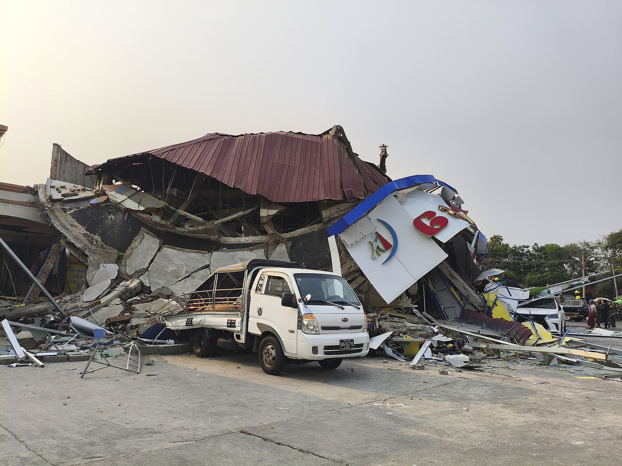 Damaged buildings caused by a magnitude-7.7 earthquake in Nay Pyi Taw, Myanmar, March 28, 2025. /VCG