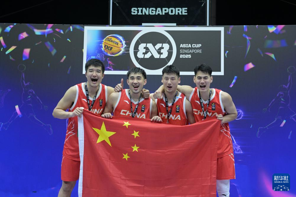 China's players pose for a photo after the men's final at the FIBA 3×3 Asia Cup in Singapore, March 30, 2025. /Xinhua