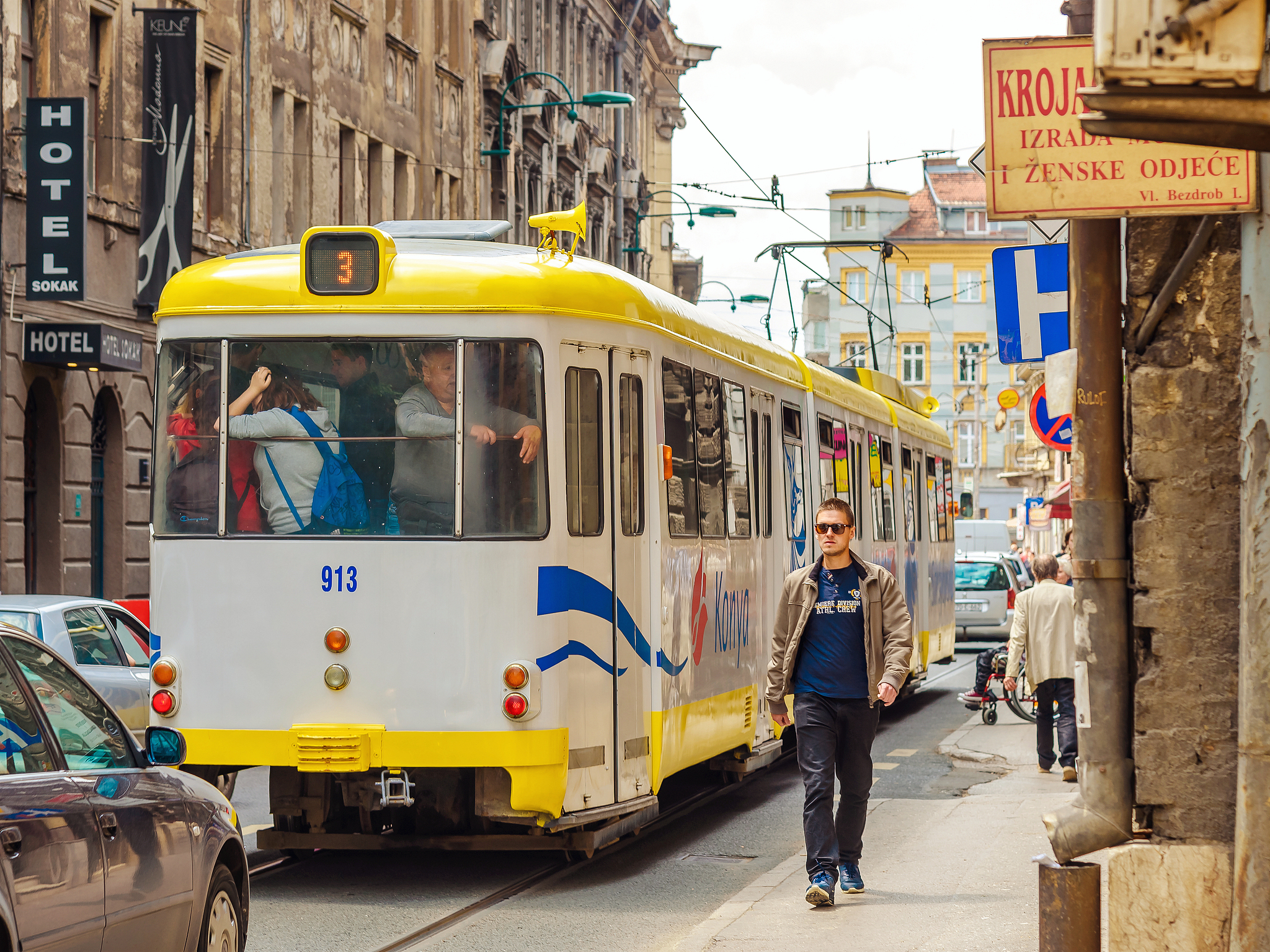 A tram in Sarajevo, BiH. /VCG