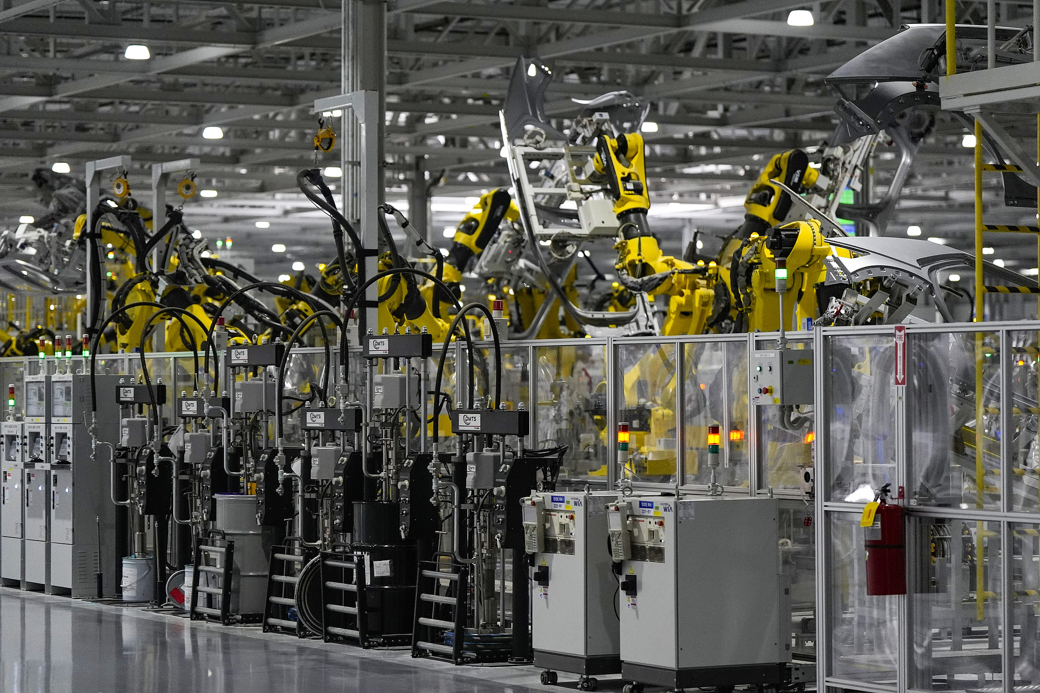 Apparatus is seen on the floor during a media tour at the Hyundai Motor Group Metaplant America, Wednesday, Ellabell, Gorgia, the U.S., March 26, 2025. /VCG