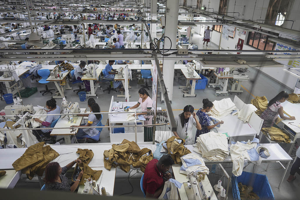 Workers in an apparel factory at the Katunayake export processing zone in Colombo, Sri Lanka, April 9, 2025. /CFP