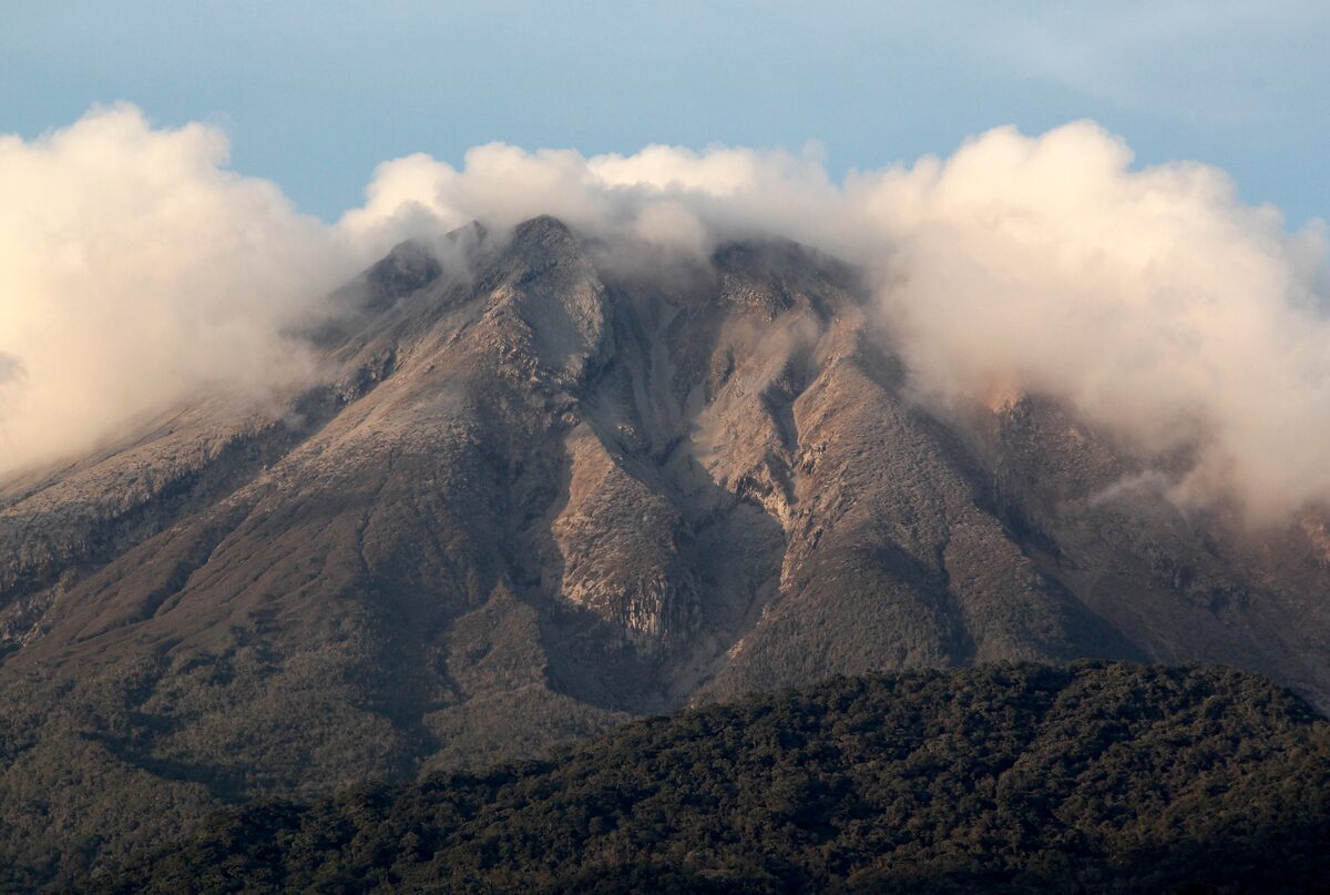 A file picture of Mount Bulusan volcano in Irosin town of Sorsogon province, south of Manila. /Reuters