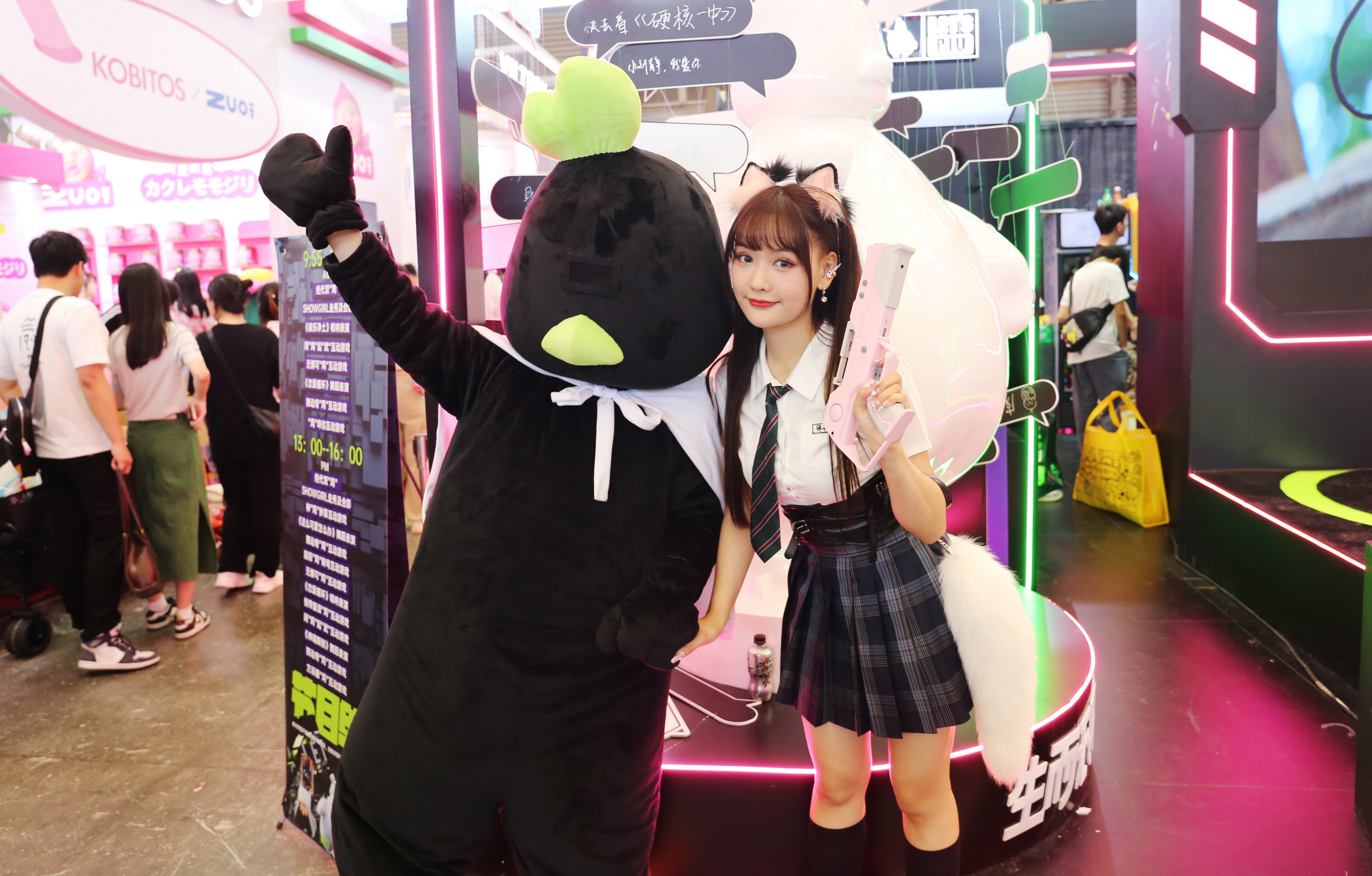 Online literary adaptations are increasingly integrated with short dramas, games and other forms of content across multiple platforms. /IC