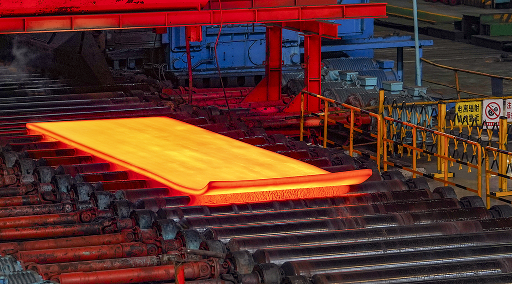 A steel plate for export is being produced at a factory in east China's Jiangxi Province, April 2, 2025. /VCG