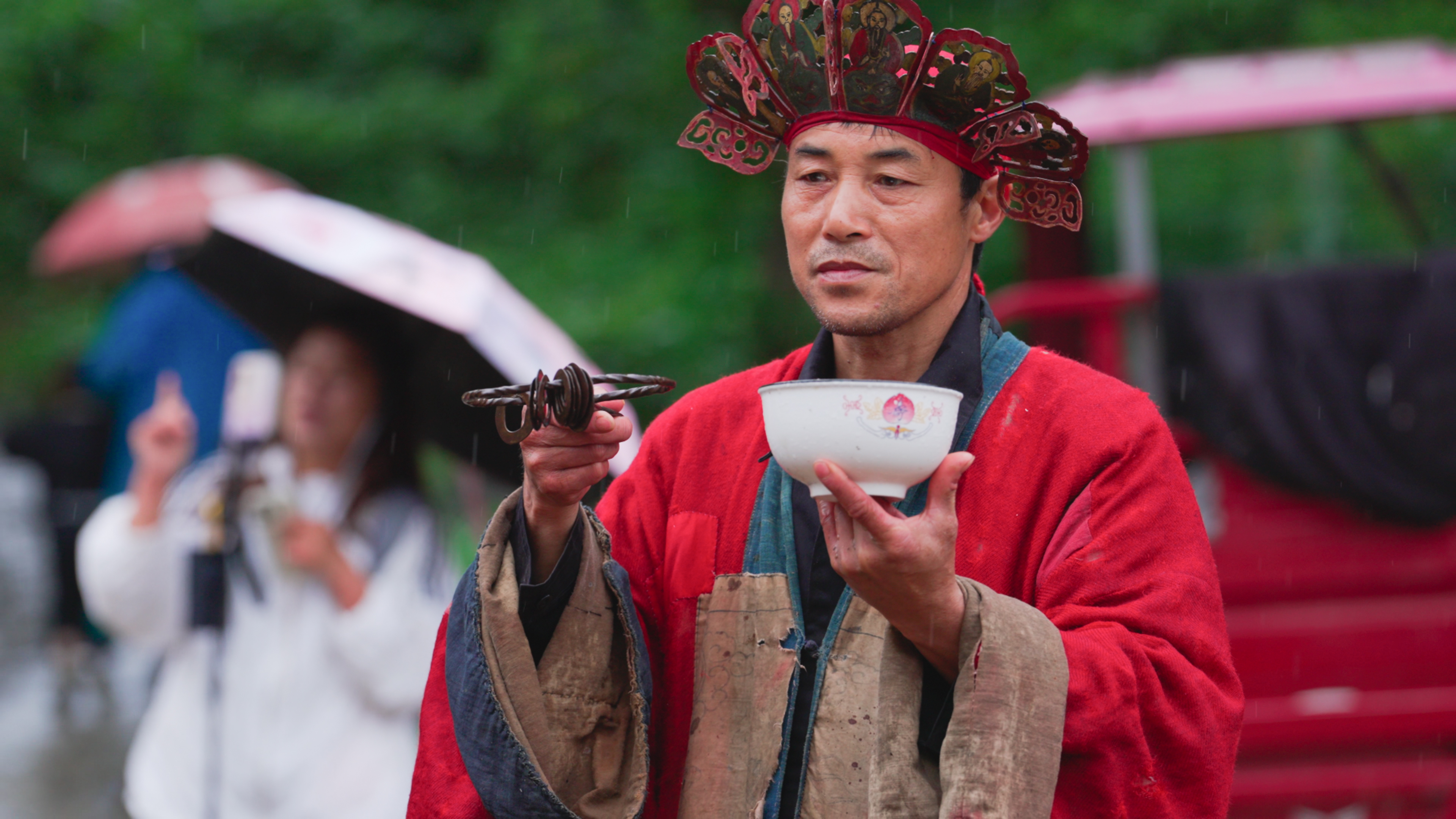 A traditional dragon boat launching ceremony is held in Huanglaguan, Tongren, southwest China's Guizhou Province on May 10, 2025. /Photo provided to CGTN