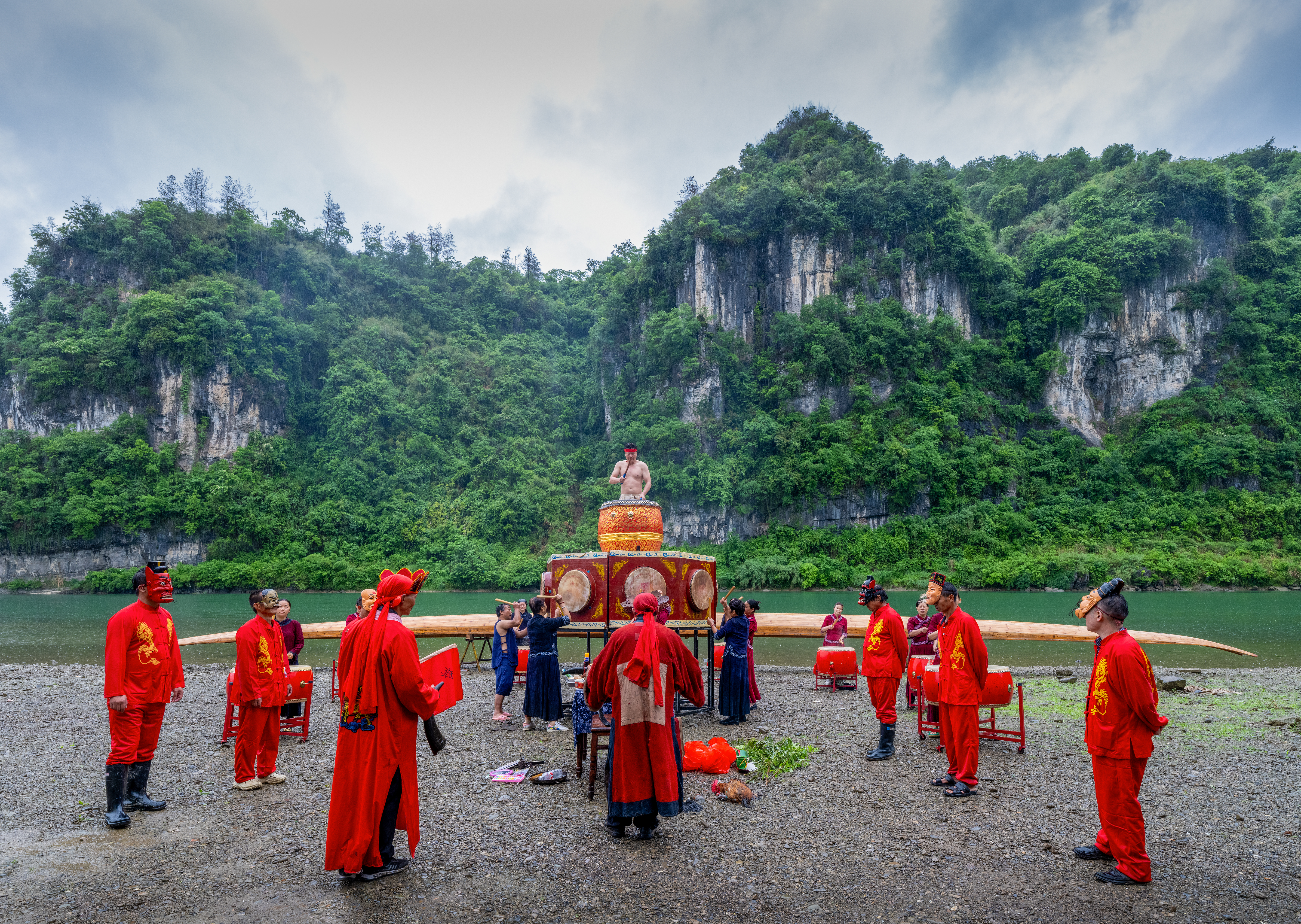 A traditional dragon boat launching ceremony is held in Huanglaguan, Tongren, southwest China's Guizhou Province on May 10, 2025. /Photo provided to CGTN