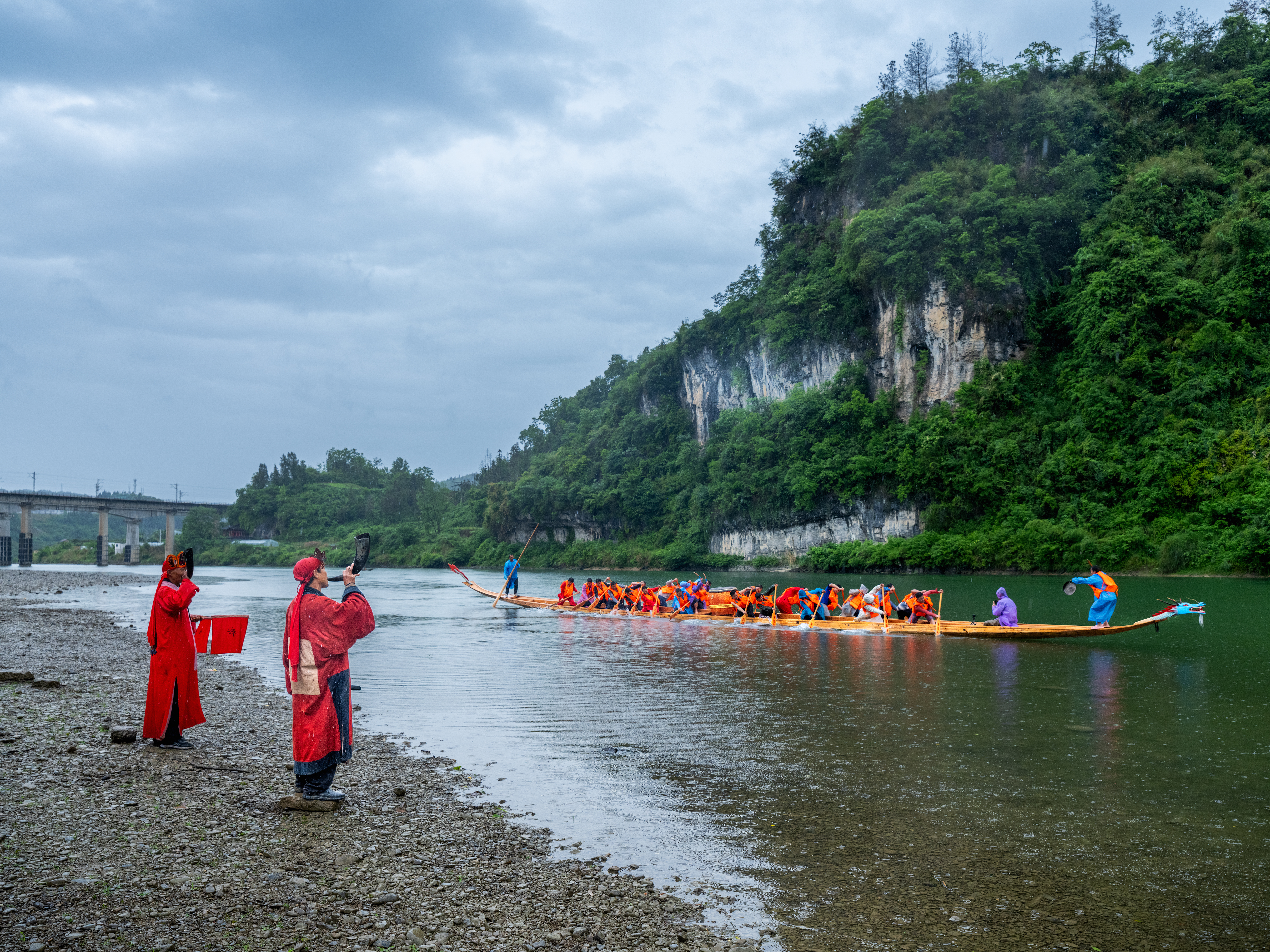 A traditional dragon boat launching ceremony is held in Huanglaguan, Tongren, southwest China's Guizhou Province on May 10, 2025. /Photo provided to CGTN