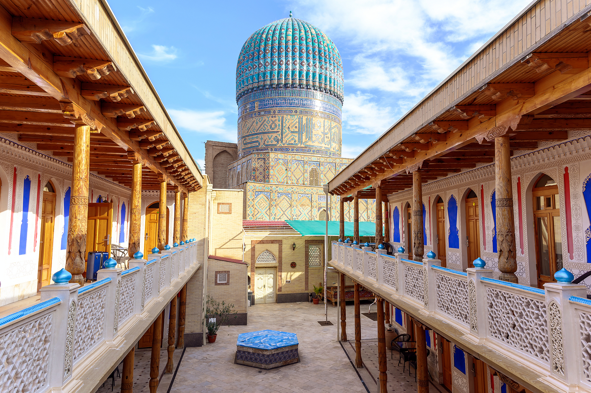 The Bibi-Khanym Mosque in Samarkand, Uzbekistan /VCG