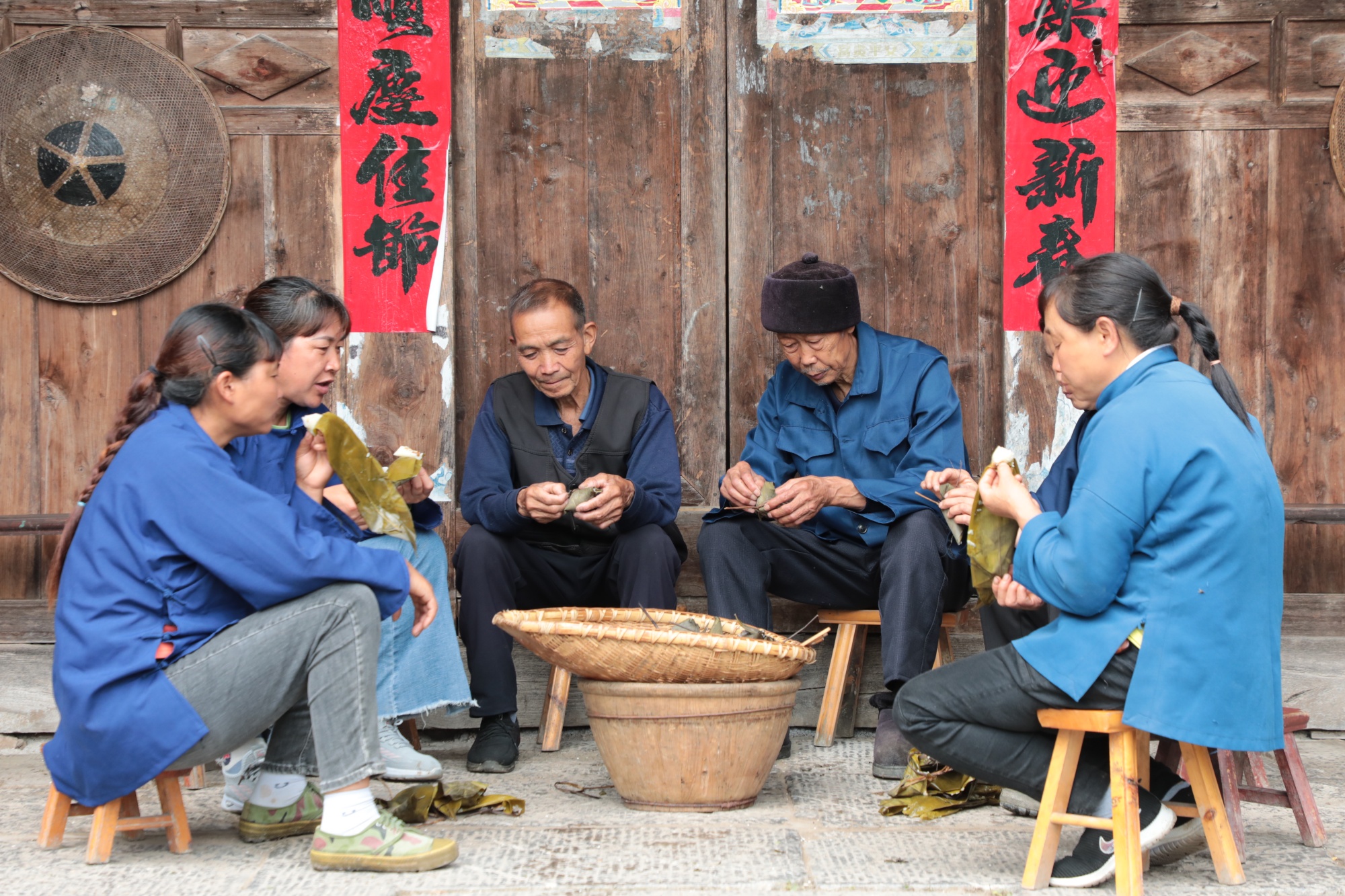 Residents enjoy tea-fragrant 