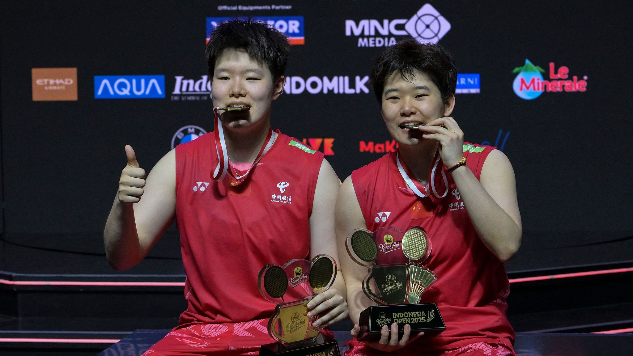 China's Liu Shengshu, Tan Ning win women's doubles at Indonesia Open