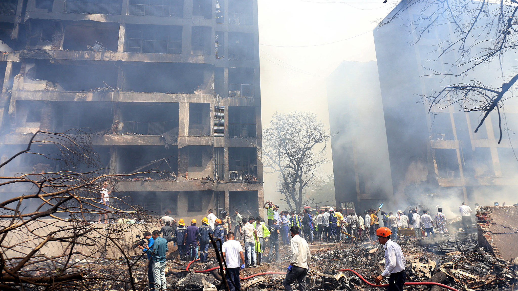 Search and recovery teams work through the rubble of an Air India plane crash in Ahmedabad, India, June 12, 2025. /VCG