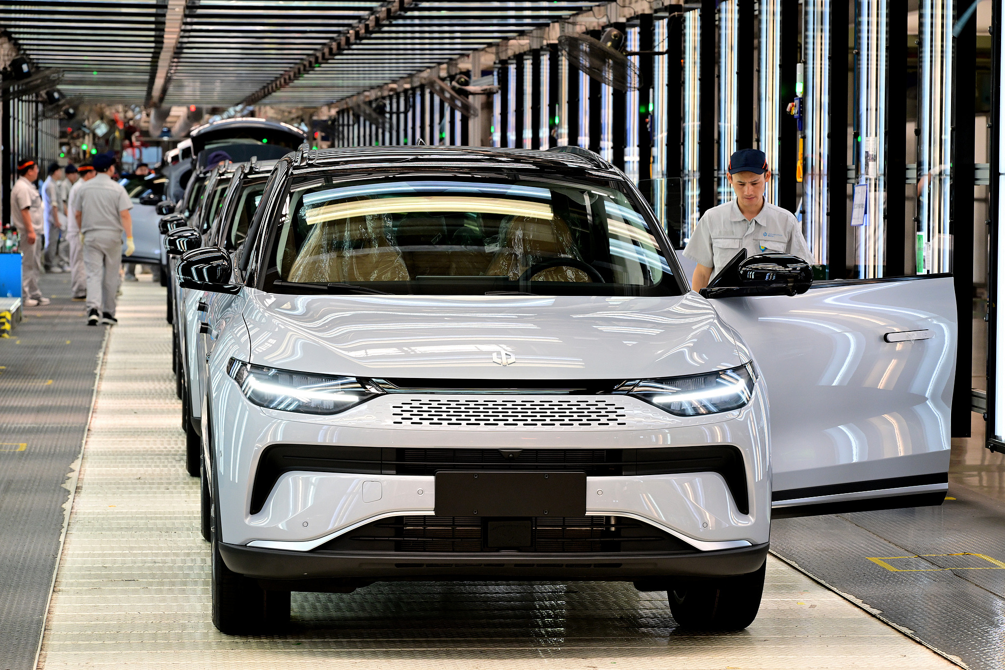 An automated production line operates efficiently at a new energy vehicle smart factory in Jinhua, Zhejiang Province, China, May 13, 2025. /VCG