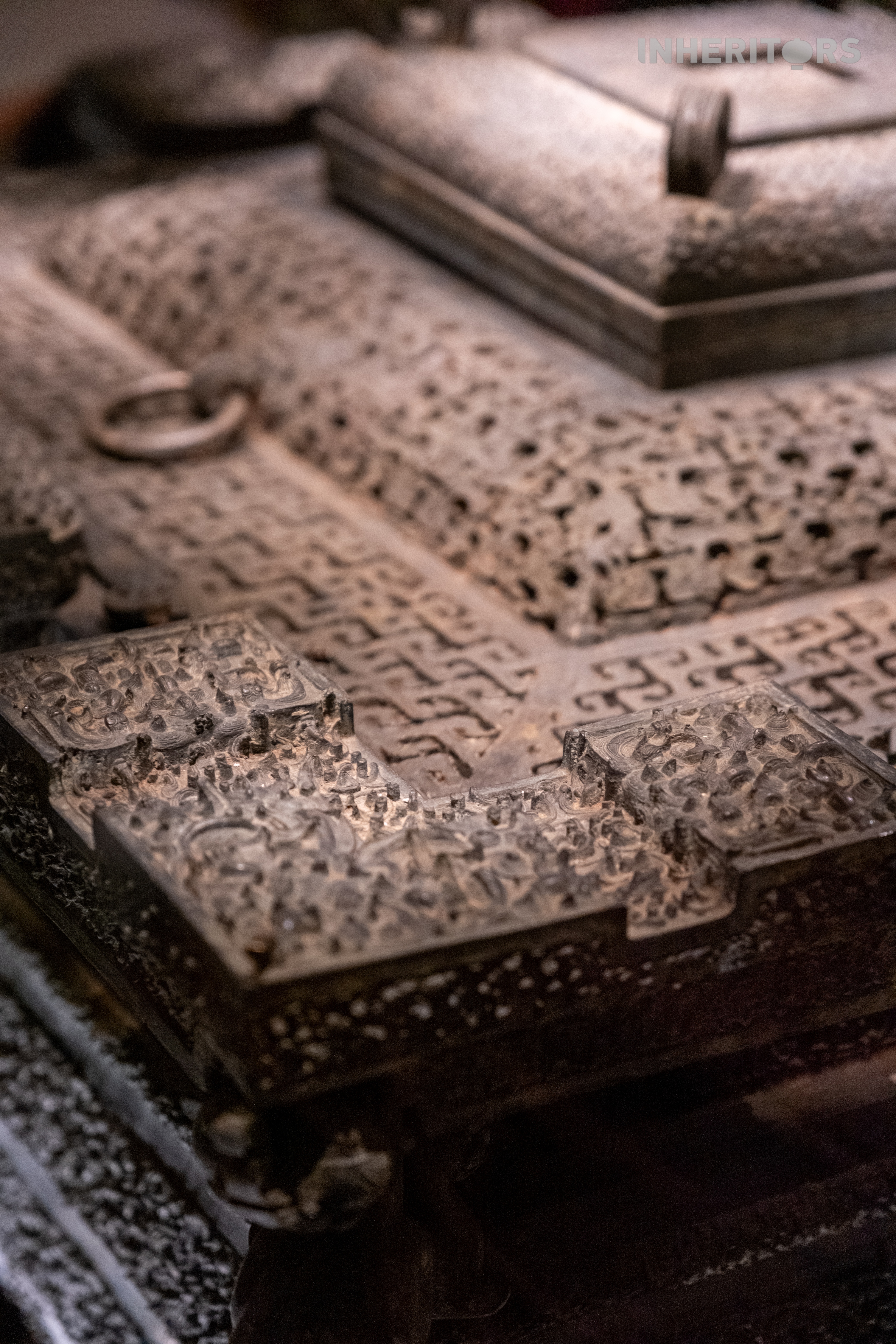 Ancient Chinese people use a bronze bingjian, a type of wine cooler, to store ice and chill wine. /CGTN