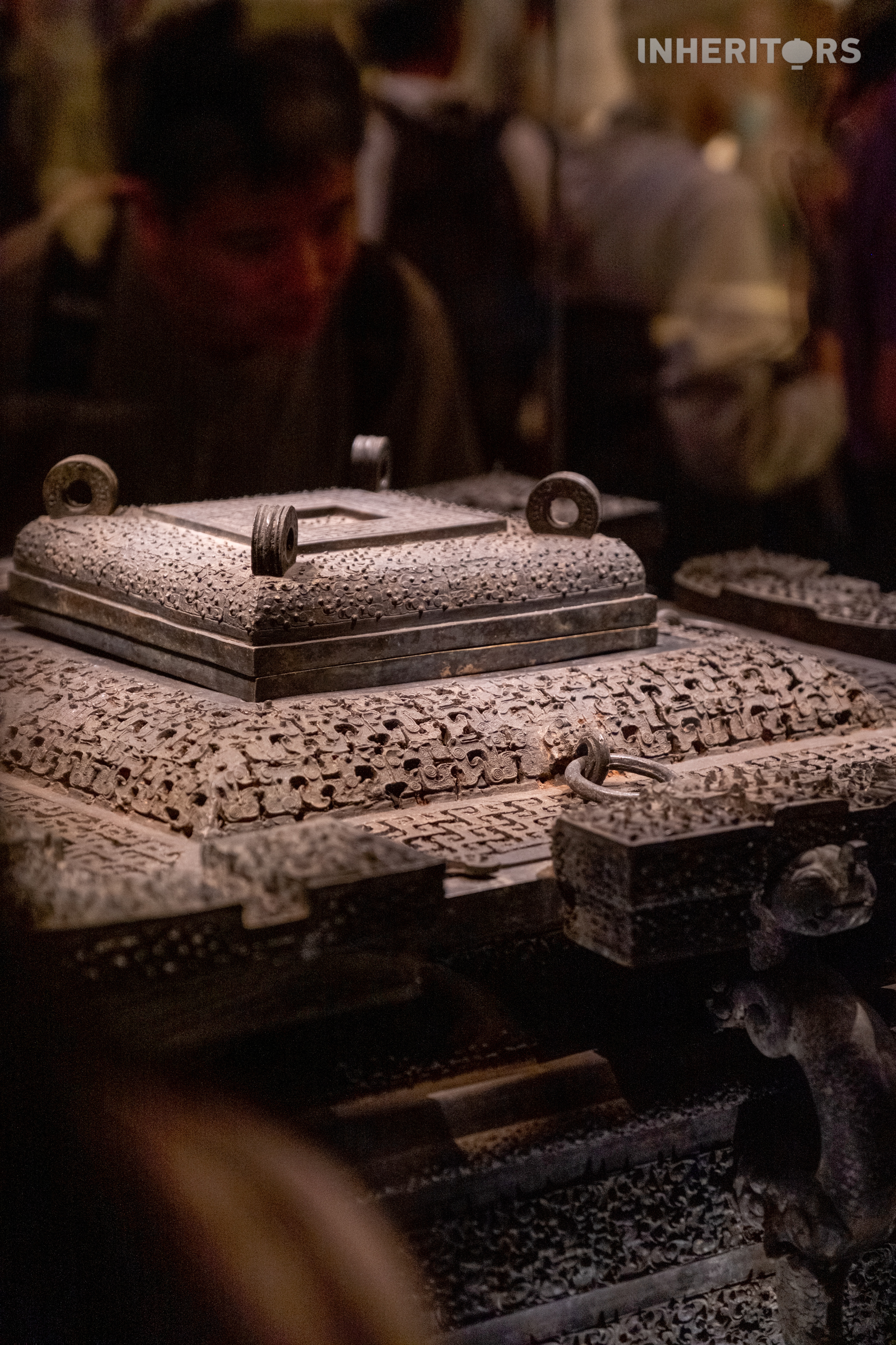 Ancient Chinese people use a bronze bingjian, a type of wine cooler, to store ice and chill wine. /CGTN