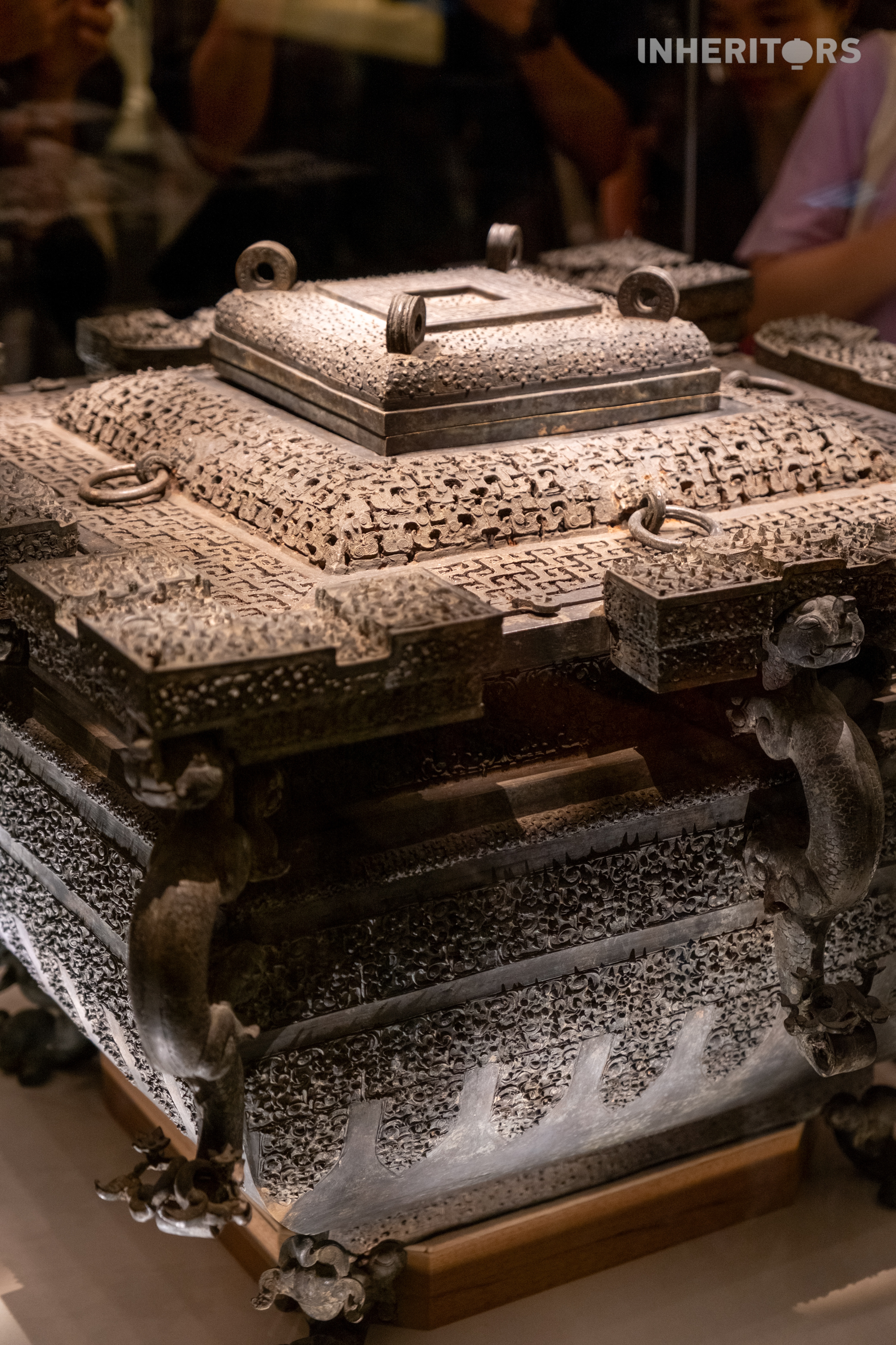 Ancient Chinese people use a bronze bingjian, a type of wine cooler, to store ice and chill wine. /CGTN