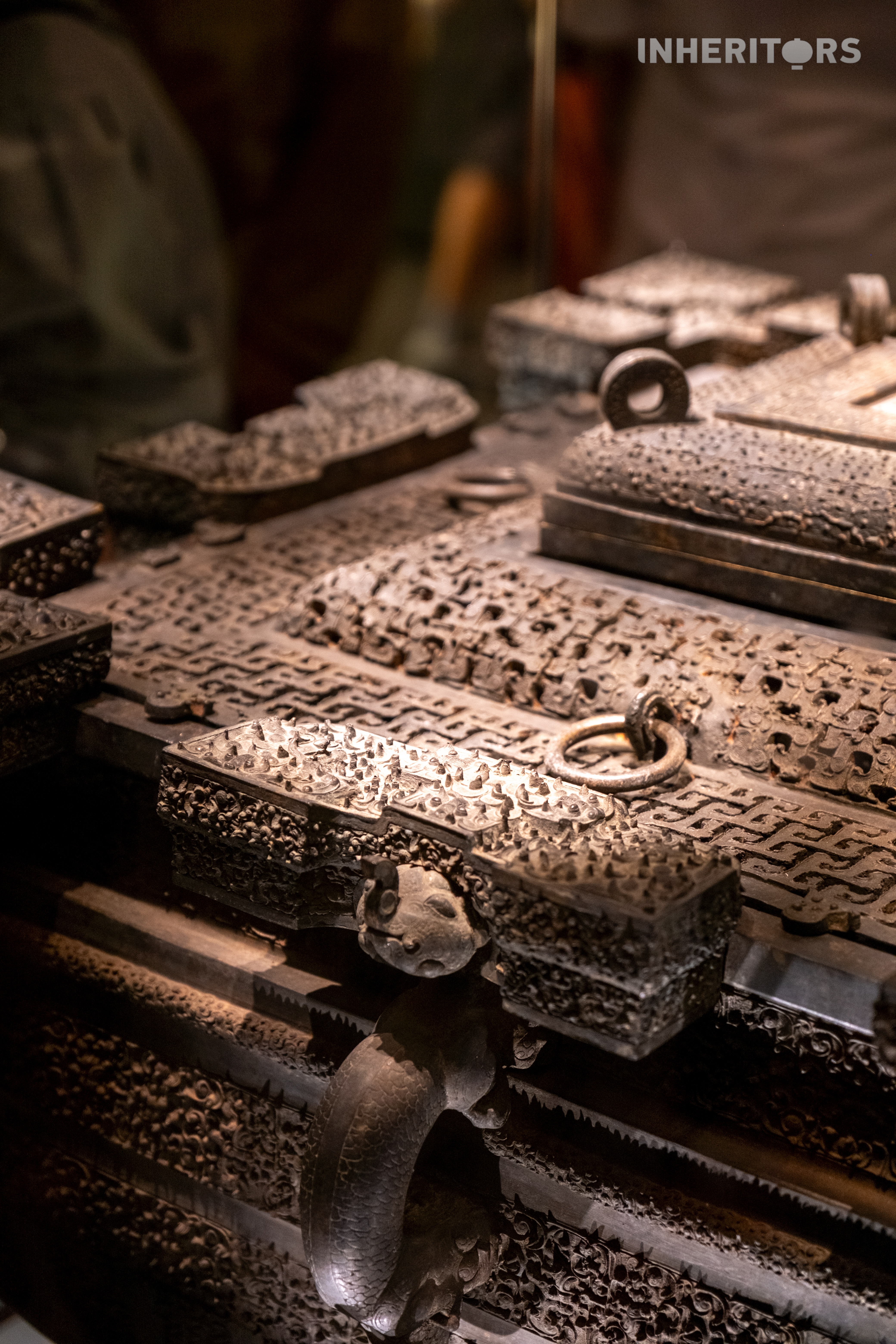 Ancient Chinese people use a bronze bingjian, a type of wine cooler, to store ice and chill wine. /CGTN