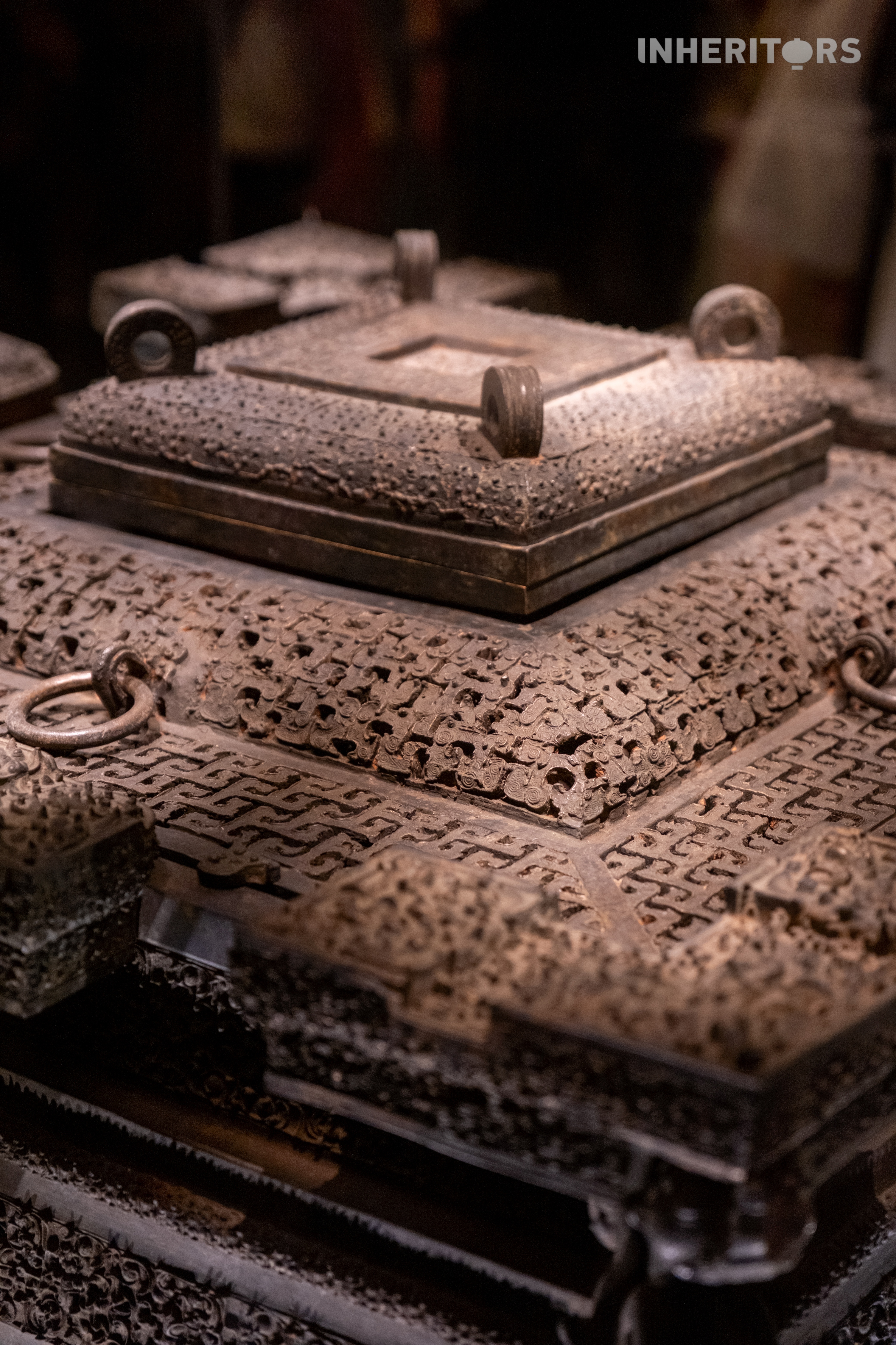 Ancient Chinese people use a bronze bingjian, a type of wine cooler, to store ice and chill wine. /CGTN