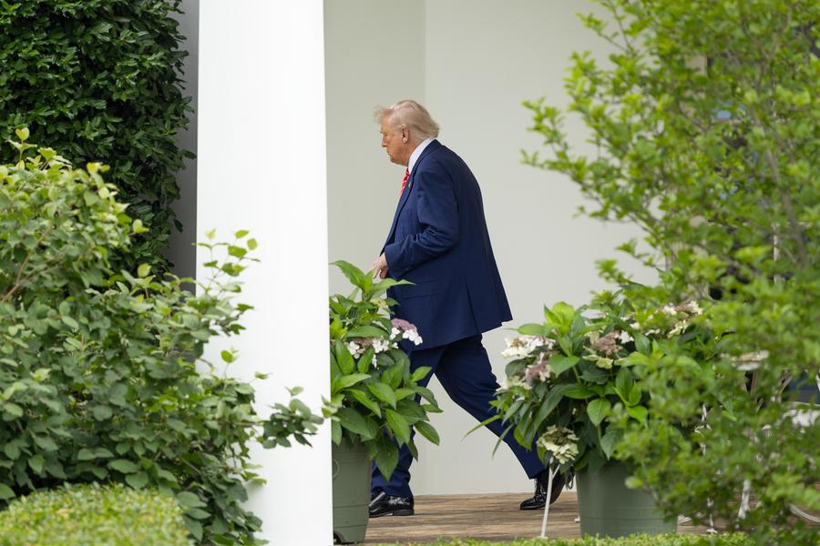 U.S. President Donald Trump walks to board Marine One at the White House in Washington, D.C., the United States, May 30, 2025. /Xinhua