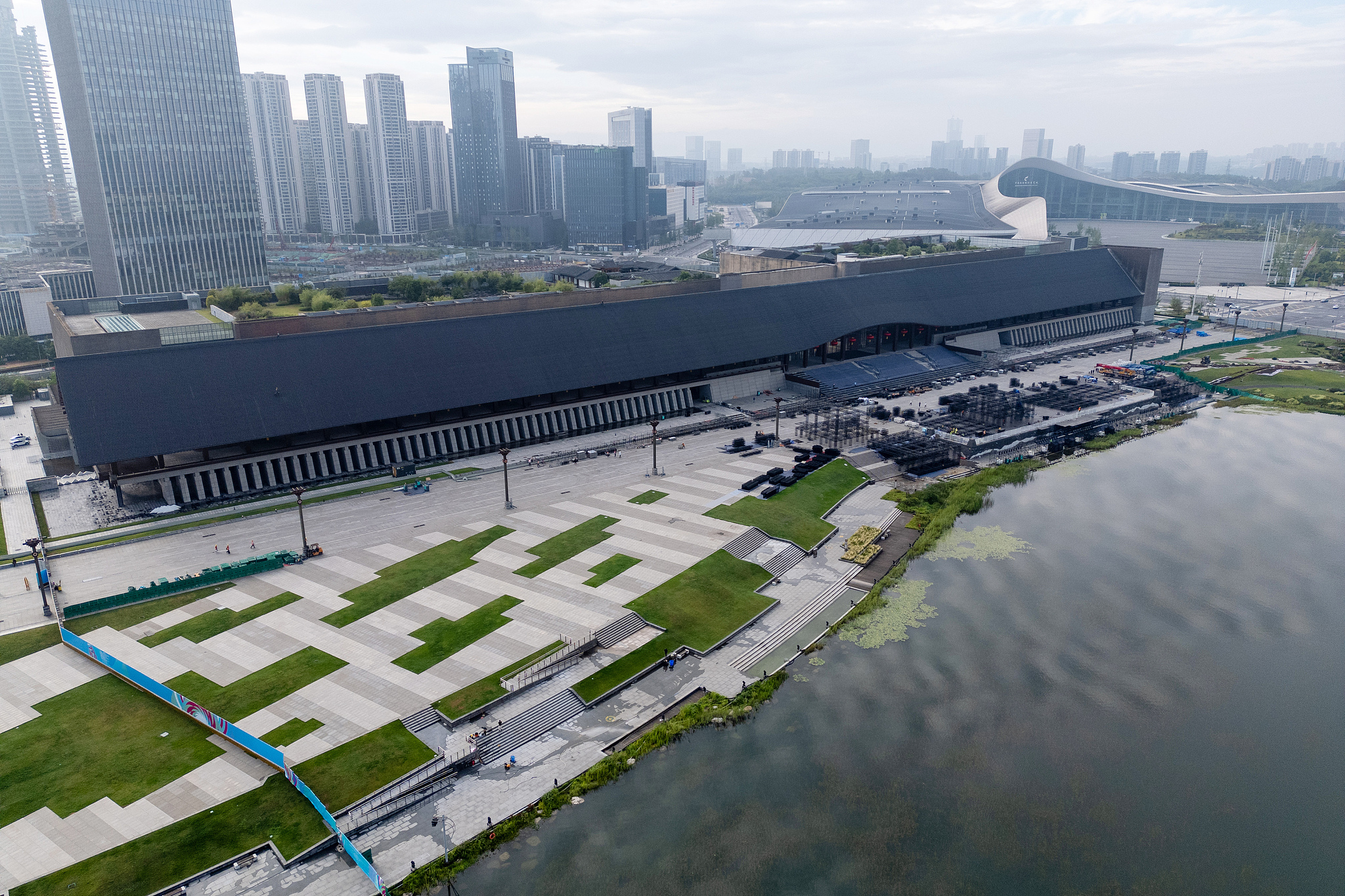 Tianfu International Convention Center in Chengdu, southwest China's Sichuan Province. /VCG