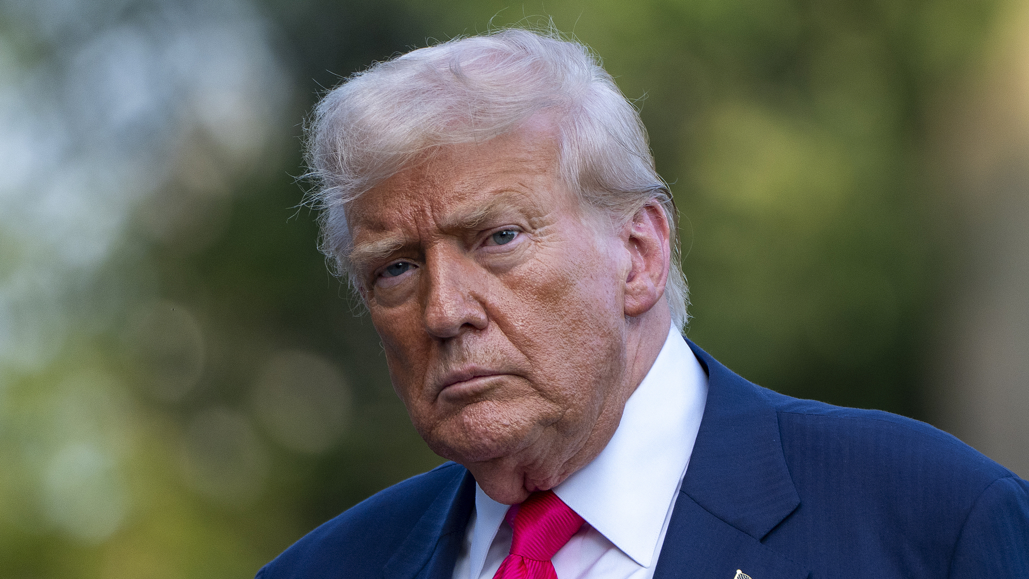 U.S. President Donald Trump walks from Marine One after arriving on the South Lawn of the White House, July 15, 2025, in Washington D.C. /VCG